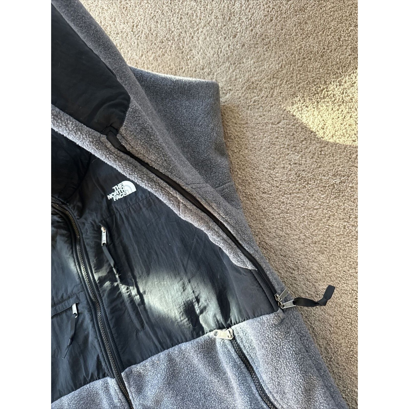 The North Face The North Face Mens Gray Black Denali Fleece XL Size US XL / EU 56 / 4 - 3 Thumbnail