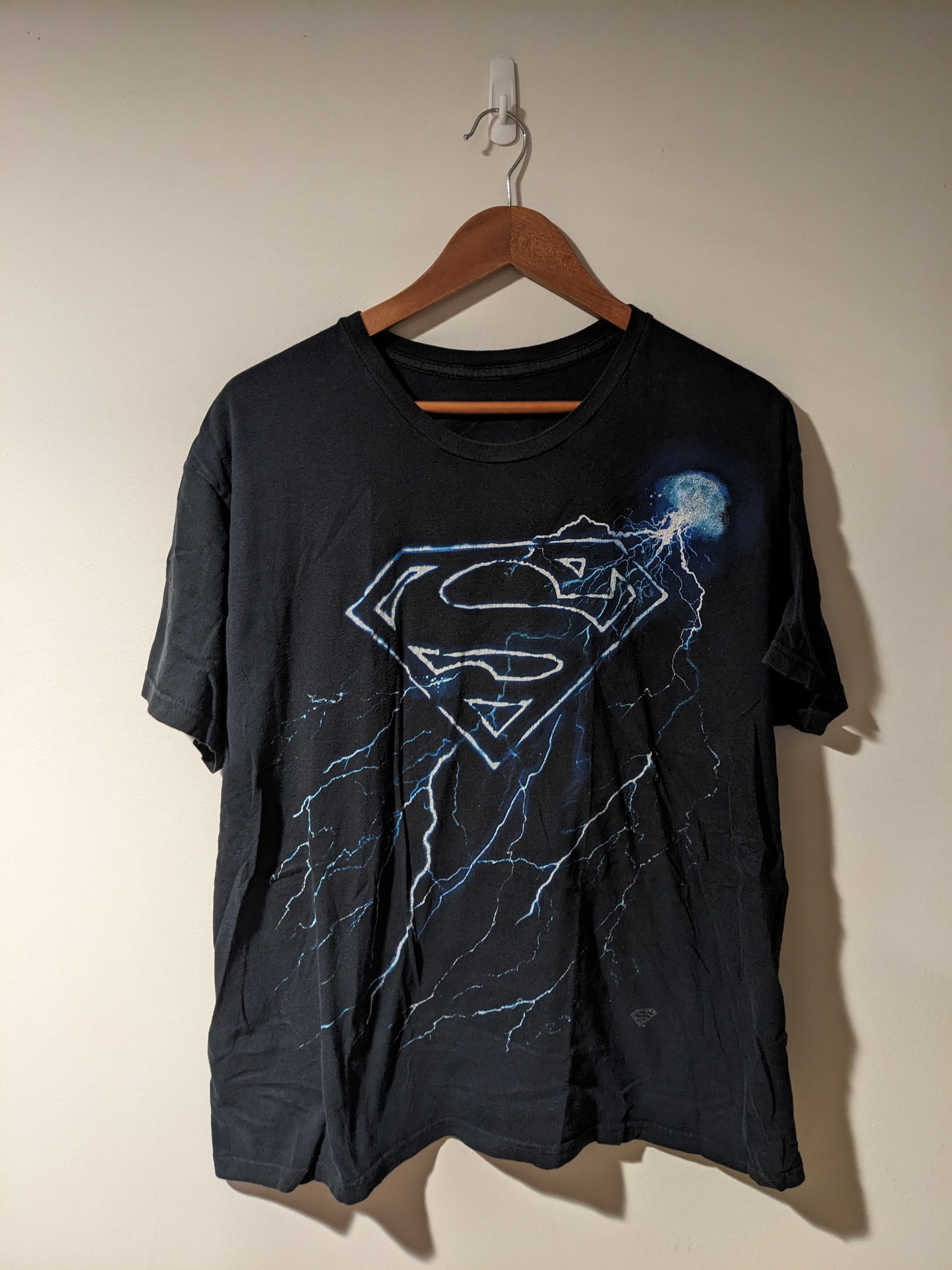 Cartoon Network × DC Comics Superman Lighting Logo DC Comic Black X-Large T-Shirt Size US XL / EU 56 / 4 - 1 Thumbnail