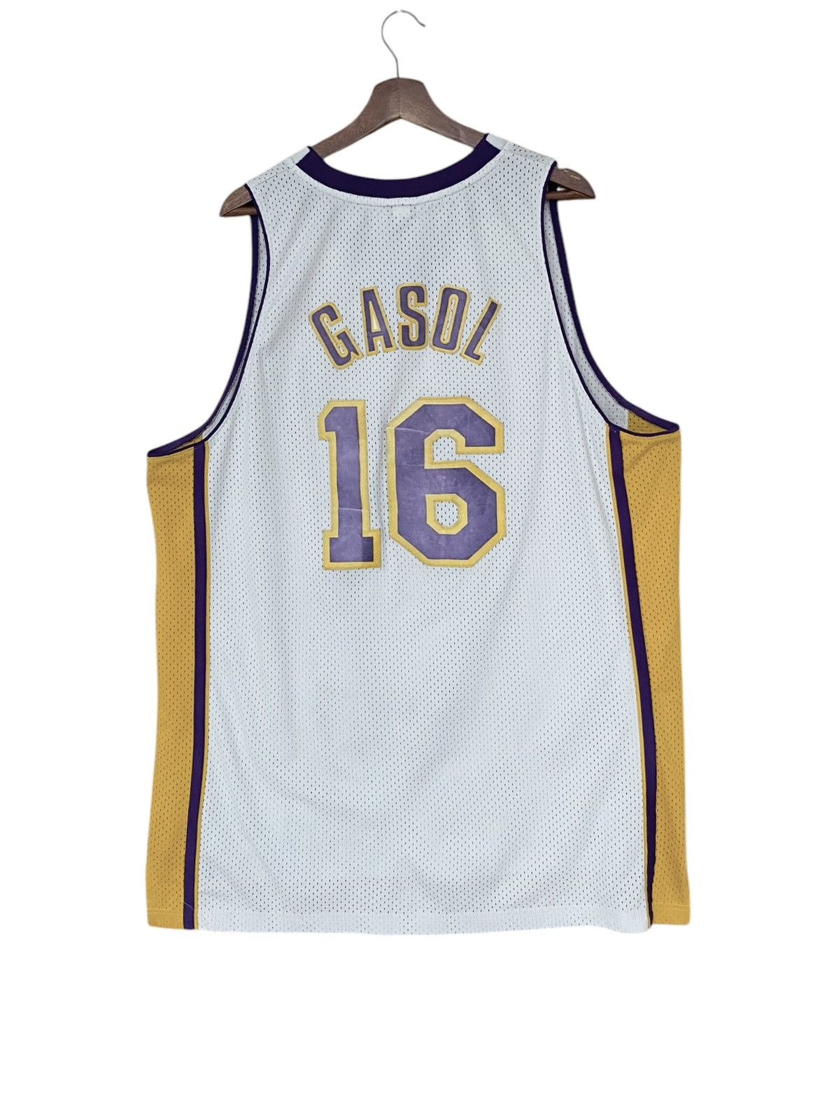 Adidas × NBA × Vintage Vintage Brand Adidas NBA Lakers Jersey 2000s Size US XL / EU 56 / 4 - 2 Thumbnail