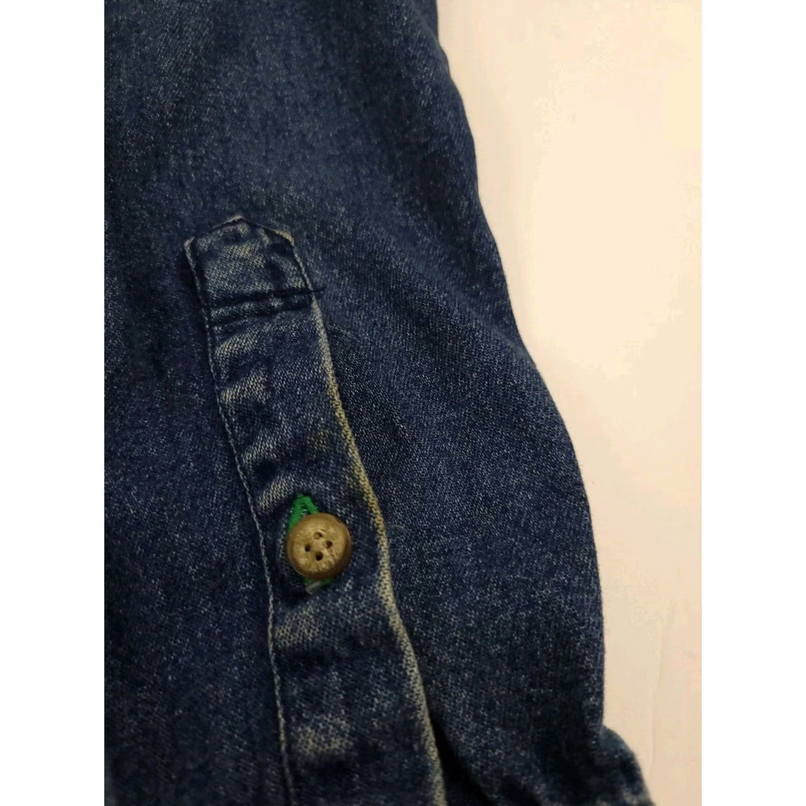Tommy Hilfiger Vintage Tommy Hilfiger Shirt Denim Jacket Buttons Jeans Dark Wash 90s USA Size US L / EU 52-54 / 3 - 5 Thumbnail