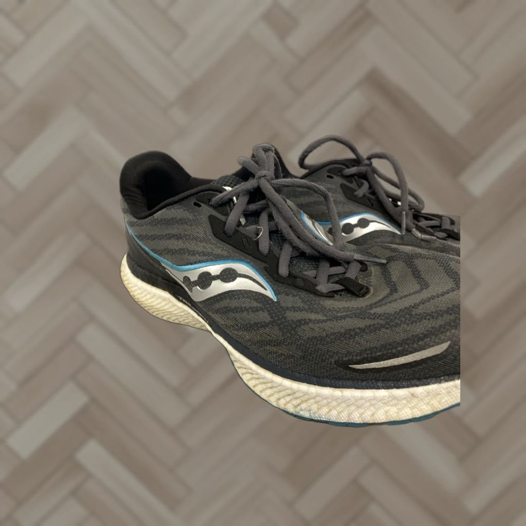 Saucony Saucony Men's Triumph 20 Sneaker Shoes Running Shoes Size 11.5 M US Dark Gray Black Athletic Shoes Mens Size US 11 / EU 44 - 1 Thumbnail