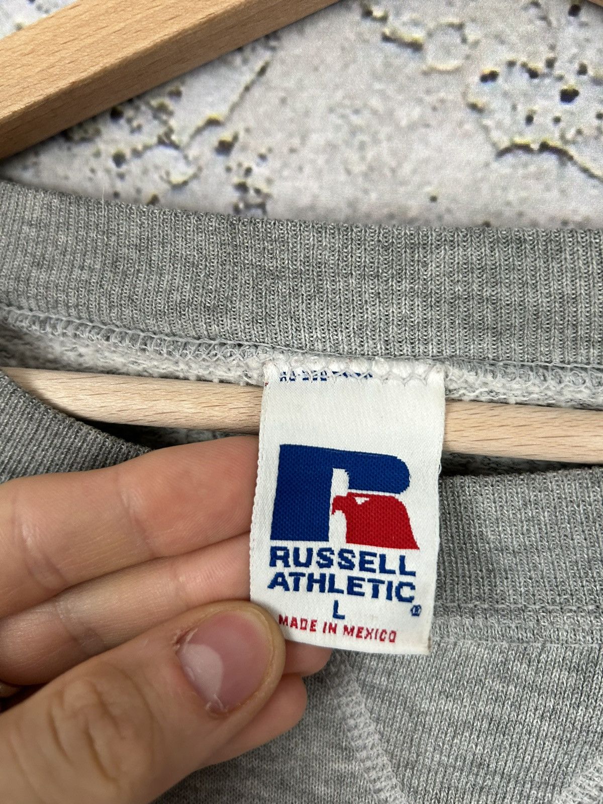 Other Vintage Russell Athletic Aspen Spellout 90s Boxy Crewneck Size US L / EU 52-54 / 3 - 5 Thumbnail