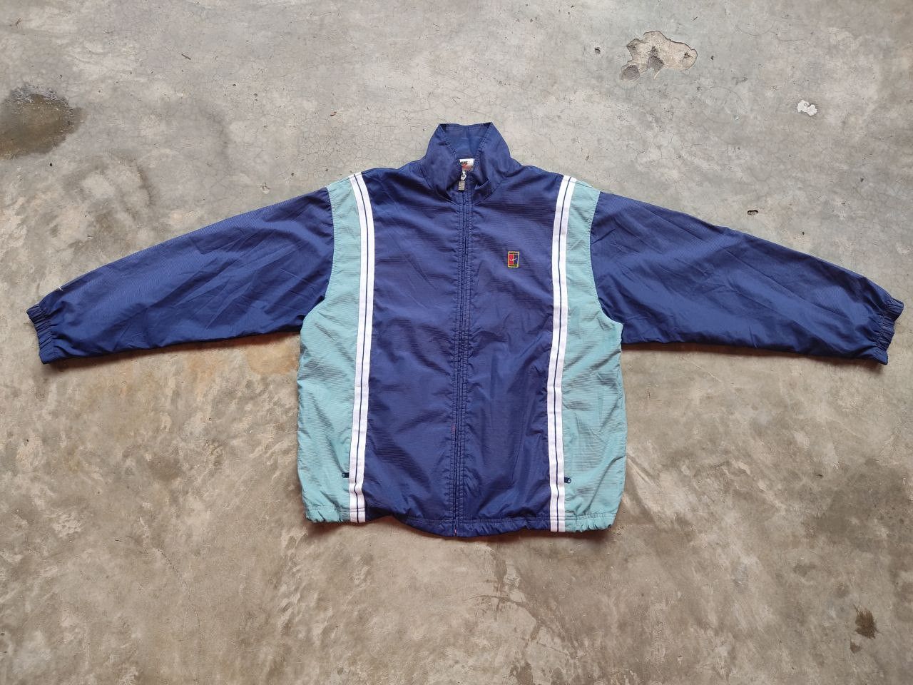 Nike × Vintage Vintage 90s Nike Court Size US M / EU 48-50 / 2 - 2 Thumbnail
