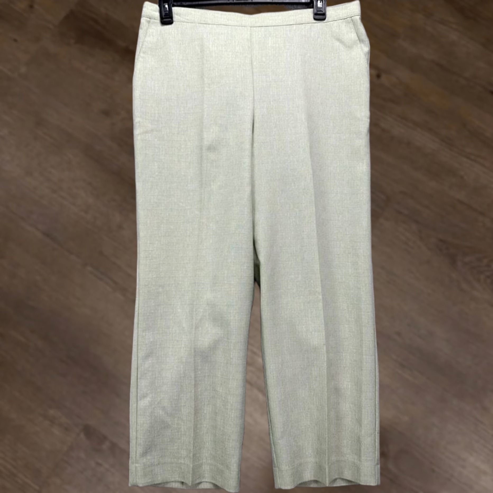 Vintage NEW Alfred Dunner Green Classic Fit Pull On Pants Womens 16 Elastic Waist Pockets Casual Office Wear Size 38" / US 16 / IT 52 - 1 Thumbnail