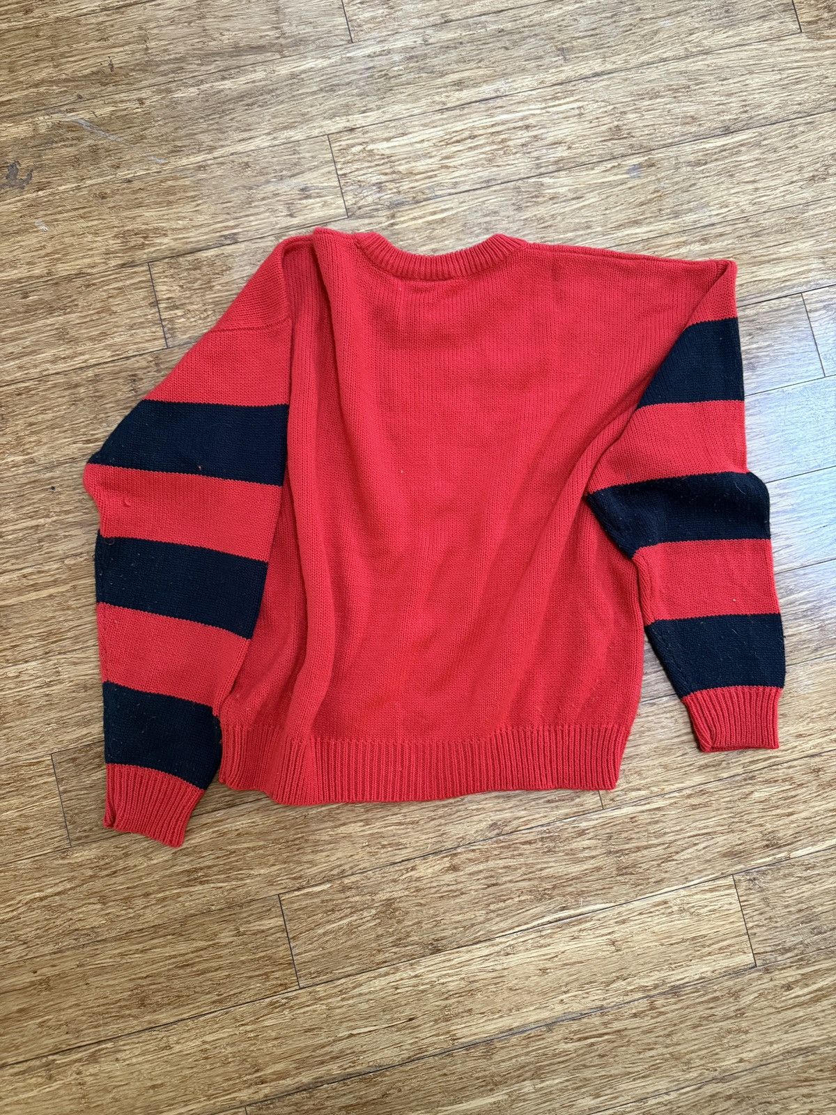 Disney Mickey Mouse knit sweater Size US M / EU 48-50 / 2 - 2 Thumbnail