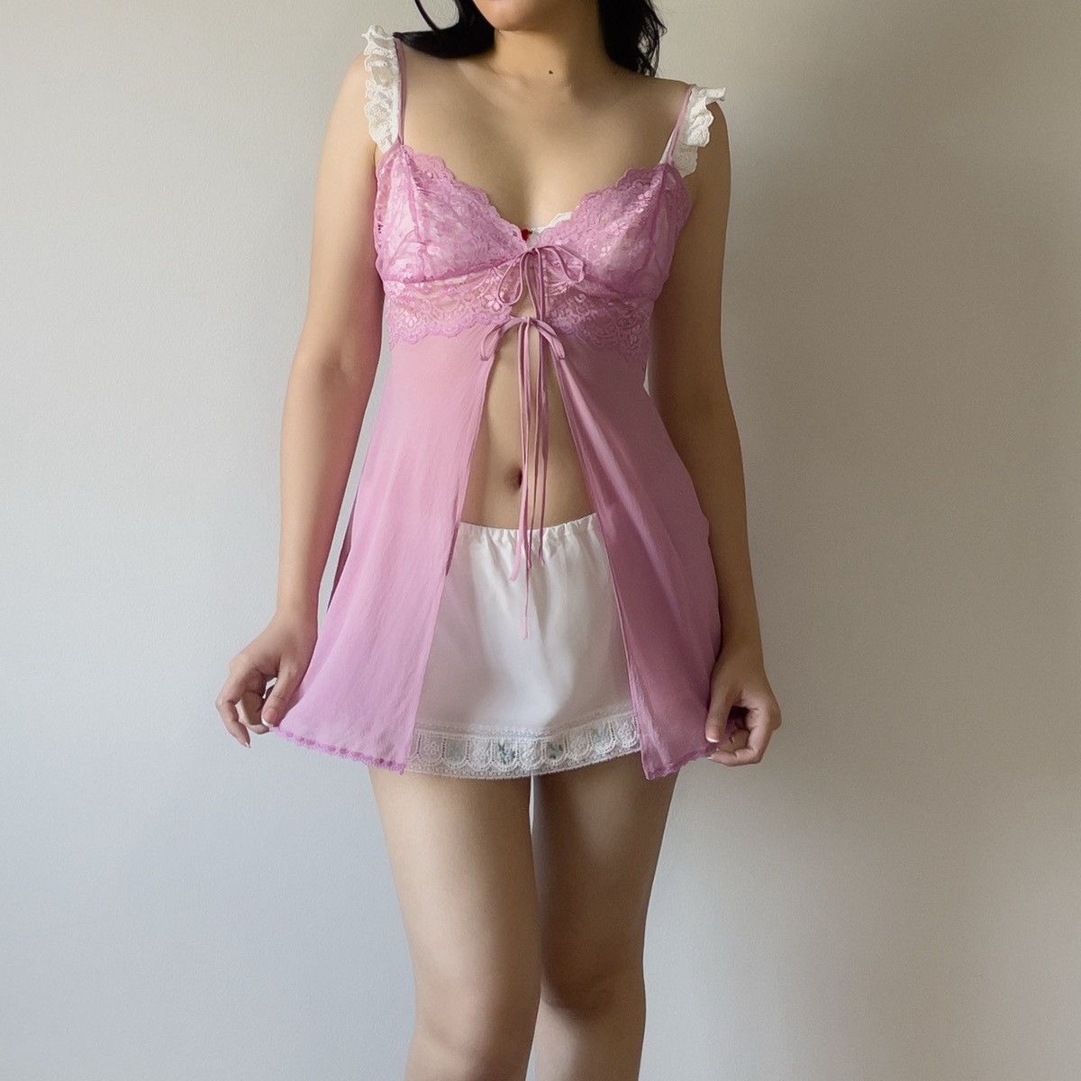 Victoria's Secret Vintage 2000s Pink Lace & Silk Camisole (Medium) Size M / US 6-8 / IT 42-44 - 2 Thumbnail