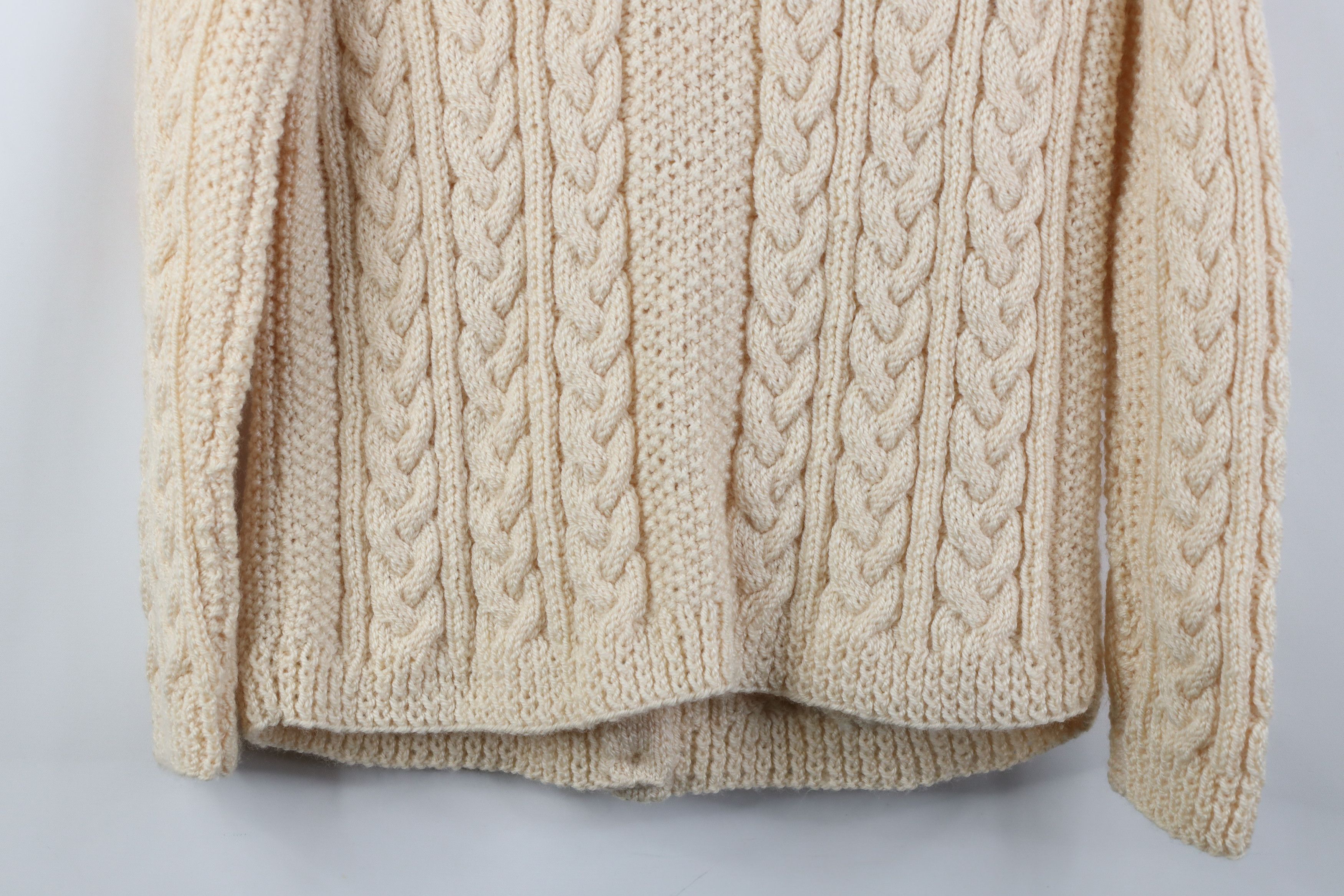 Vintage Vintage 60s 70s Chunky Cable Knit Fisherman Cardigan Sweater Size M / US 6-8 / IT 42-44 - 11 Thumbnail