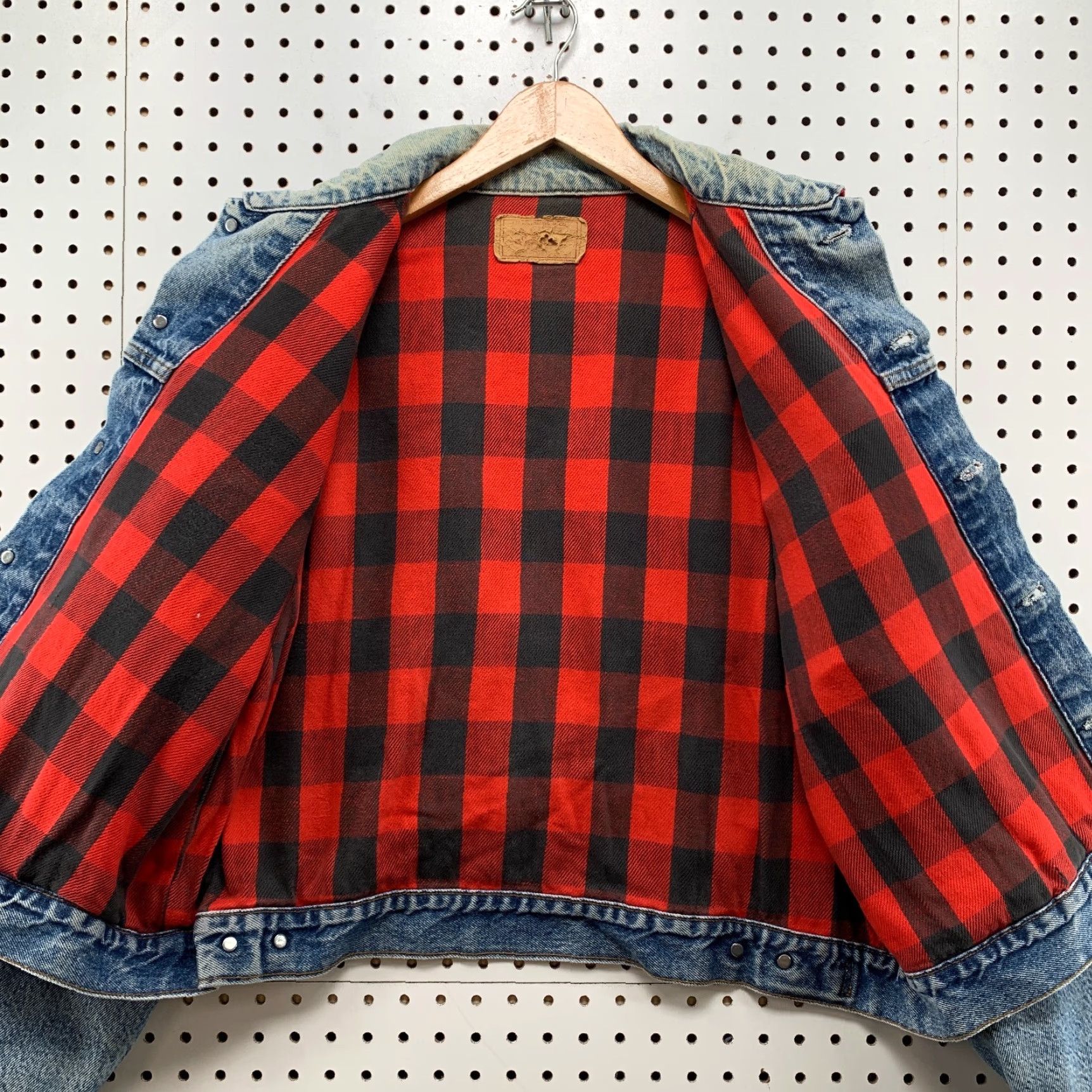 Levi's VINTAGE Levi’s Denim Jacket Mens M Buffalo Plaid 90s 80s Trucker USA Levi's Made & Crafted Denim Jacket Short 22x25 Blue Size US M / EU 48-50 / 2 - 2 Thumbnail