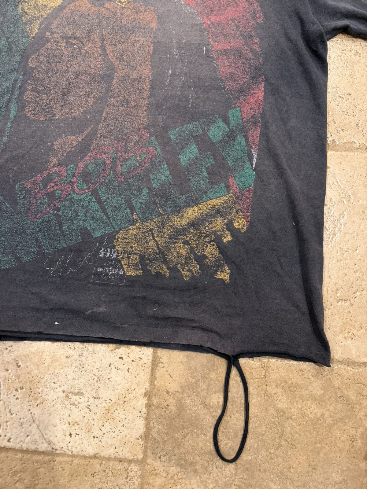 Vintage Vintage Bob Marley Thrashed Faded Early 90’s Jamaica Tee Size US XL / EU 56 / 4 - 5 Thumbnail