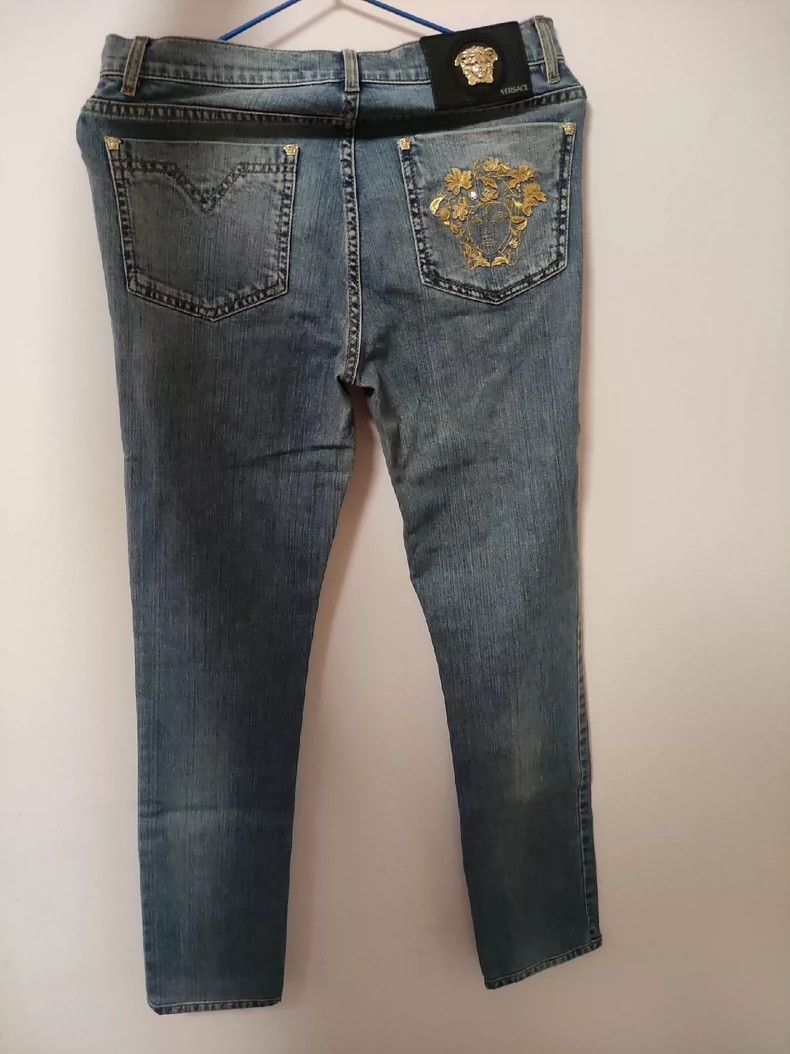 Versace Versace Women's Jeans Medusa Gold Flake Washed Pants Casua Size 26" / US 2 / IT 38 - 2 Thumbnail