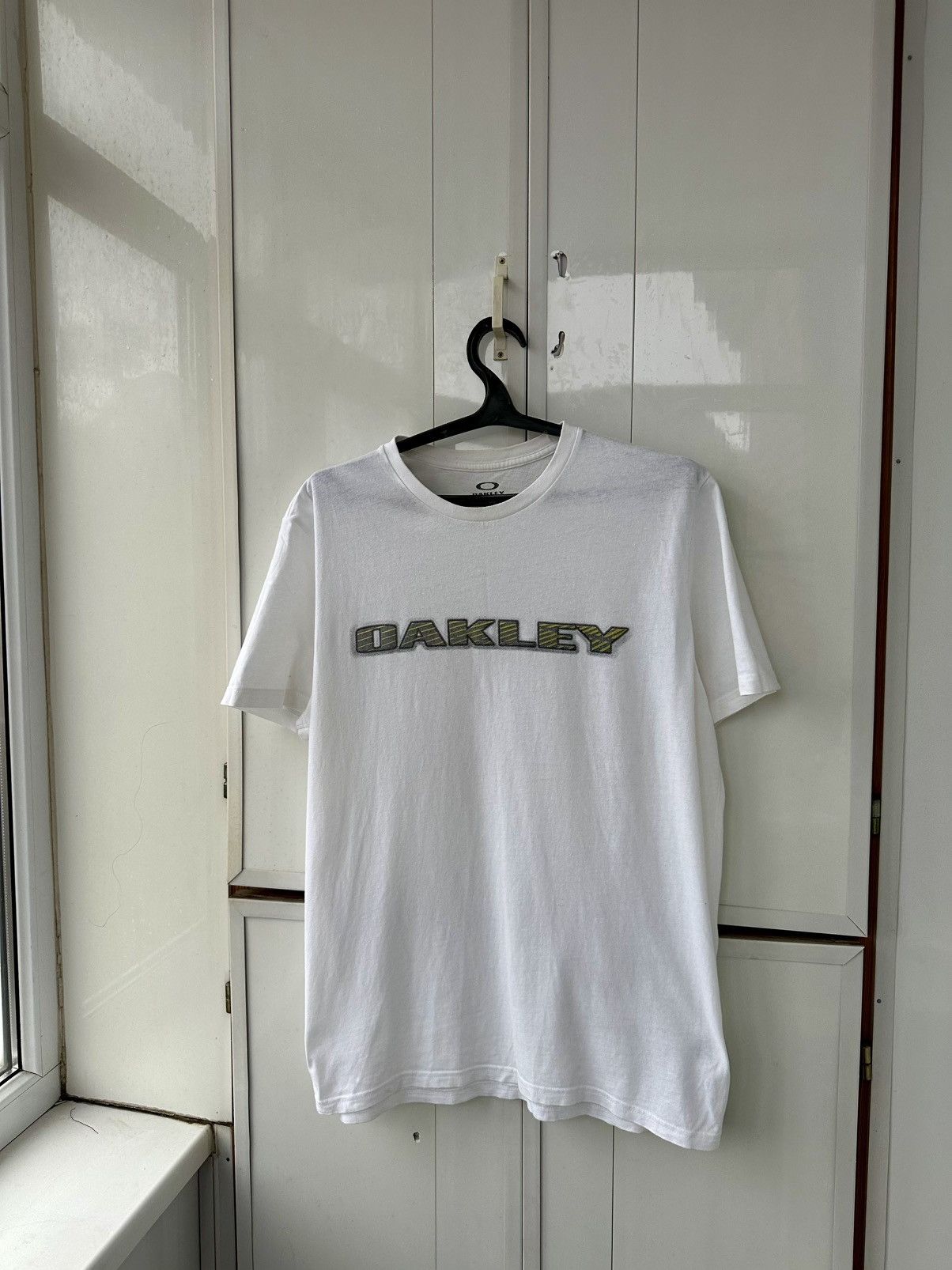 Oakley Vintage Oakley 3D Back Print T-shirt Size US L / EU 52-54 / 3 - 3 Thumbnail