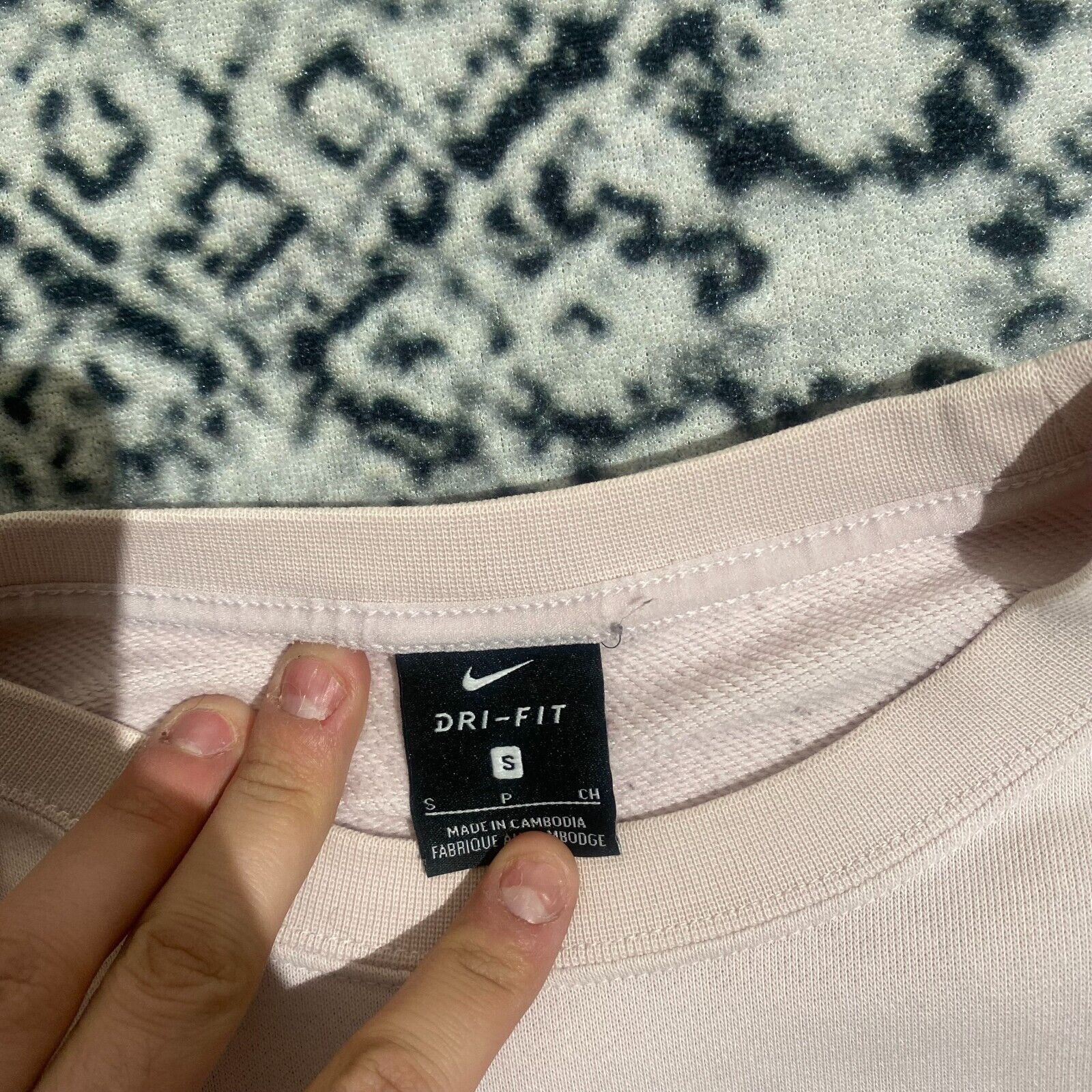 Nike × Vintage Vintage Nike Powder Pink Cotton Crewneck Size S Y2K 90s Size US S / EU 44-46 / 1 - 7 Thumbnail