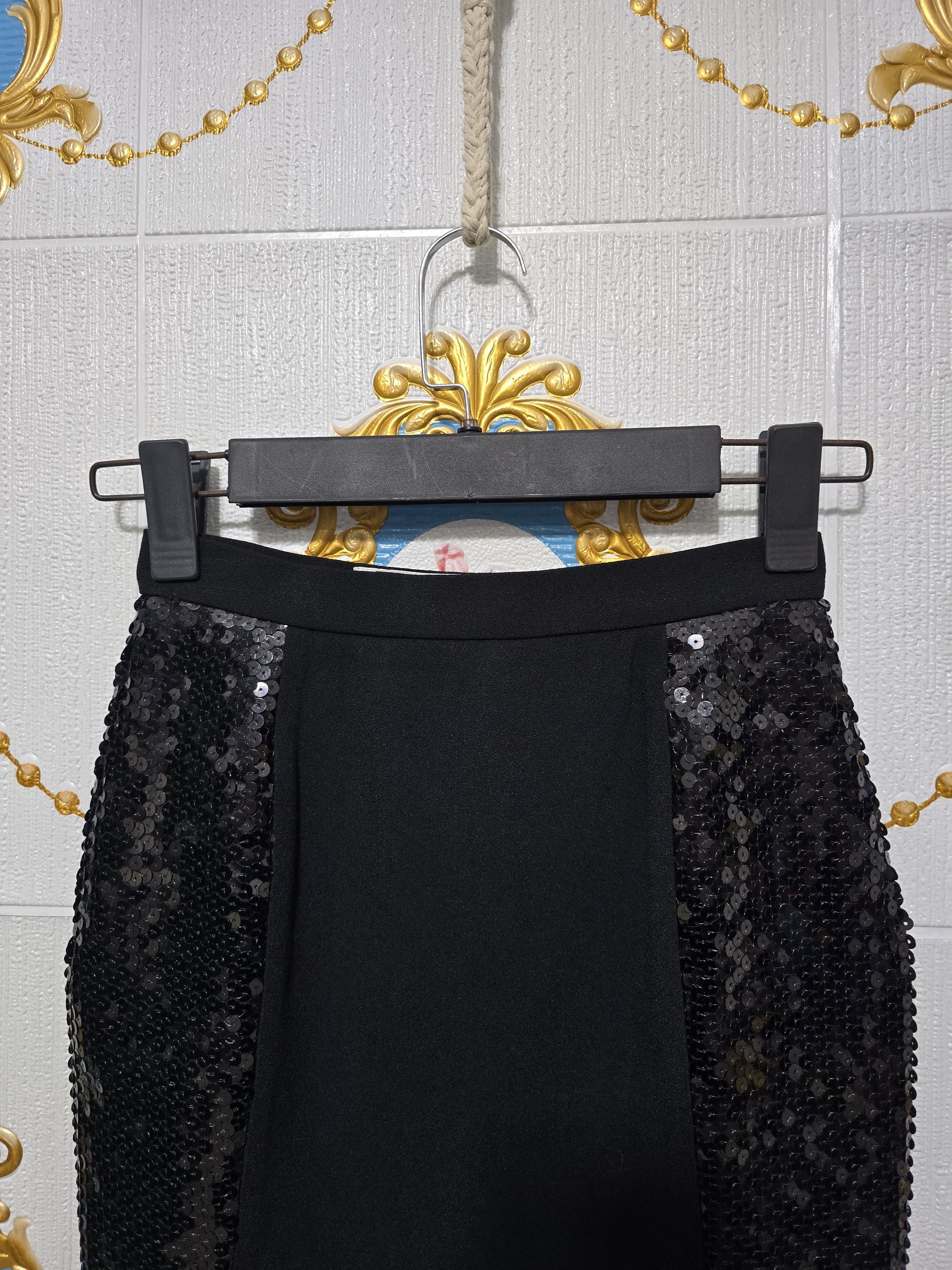 Valentino OLIVER by VALENTINO vintage skirt new with Tag Size 27" / US 4 / IT 40 - 2 Thumbnail