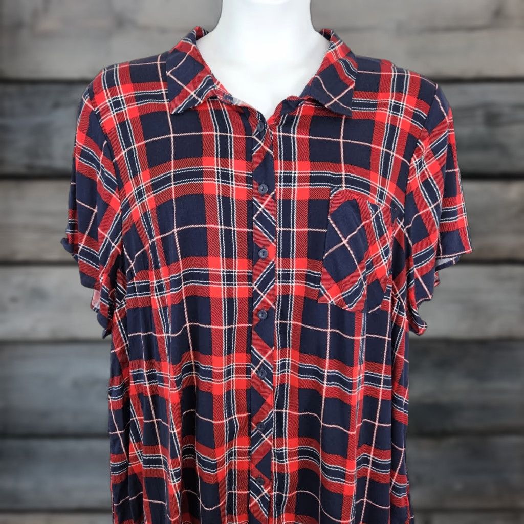 Torrid Torrid Button-Up Shirt Womens Stretch Challis Plaid Red Blue Sz 4X Rayon Short Sleeve Collared Vintage: No Mens Womens Girls Size XXL / US 16-18 / IT 52-54 - 1 Thumbnail
