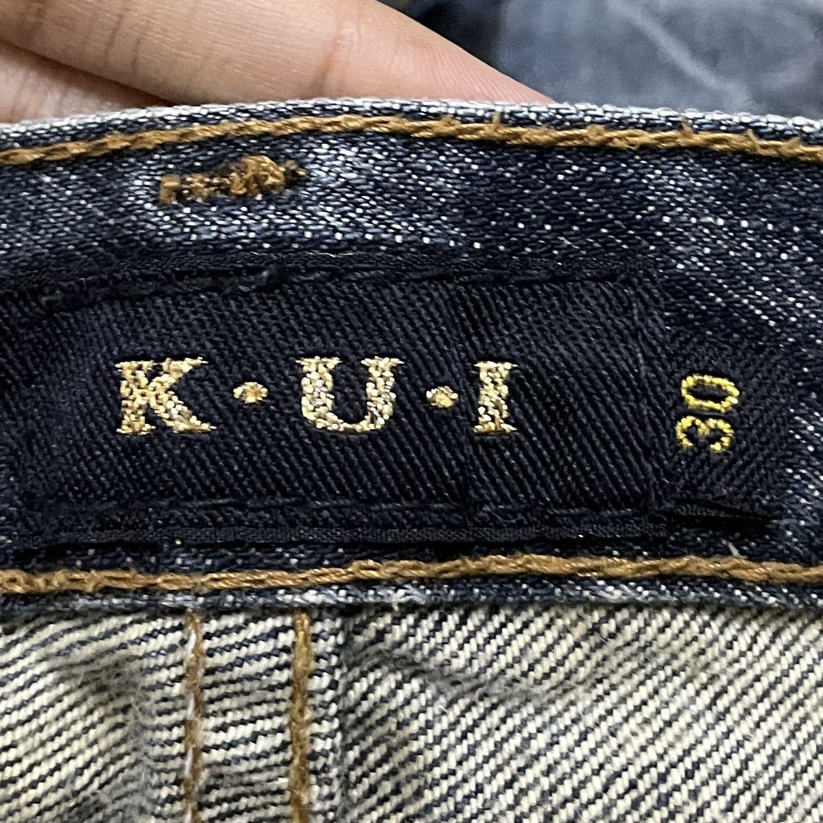 Le Grande Bleu (L.G.B.) Rare Vintage Japanese Brand KUI Ripped Flared Jeans 1990s Size US 30 / EU 46 - 9 Thumbnail