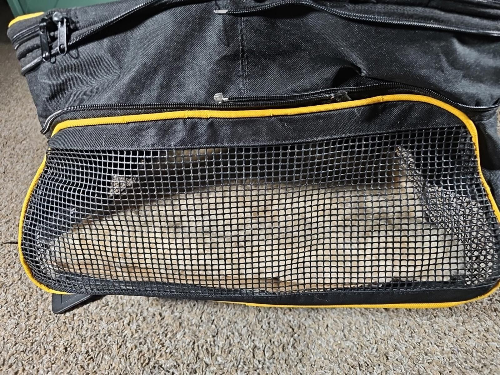 Other SOUTHWEST Airlines Flying Pet Carrier Shoulder Crossbody Size ONE SIZE - 3 Thumbnail