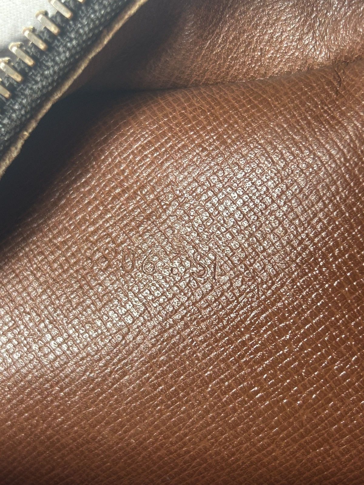 Louis Vuitton Louis Vuitton Monogram Crossbody Bag Size ONE SIZE - 7 Thumbnail