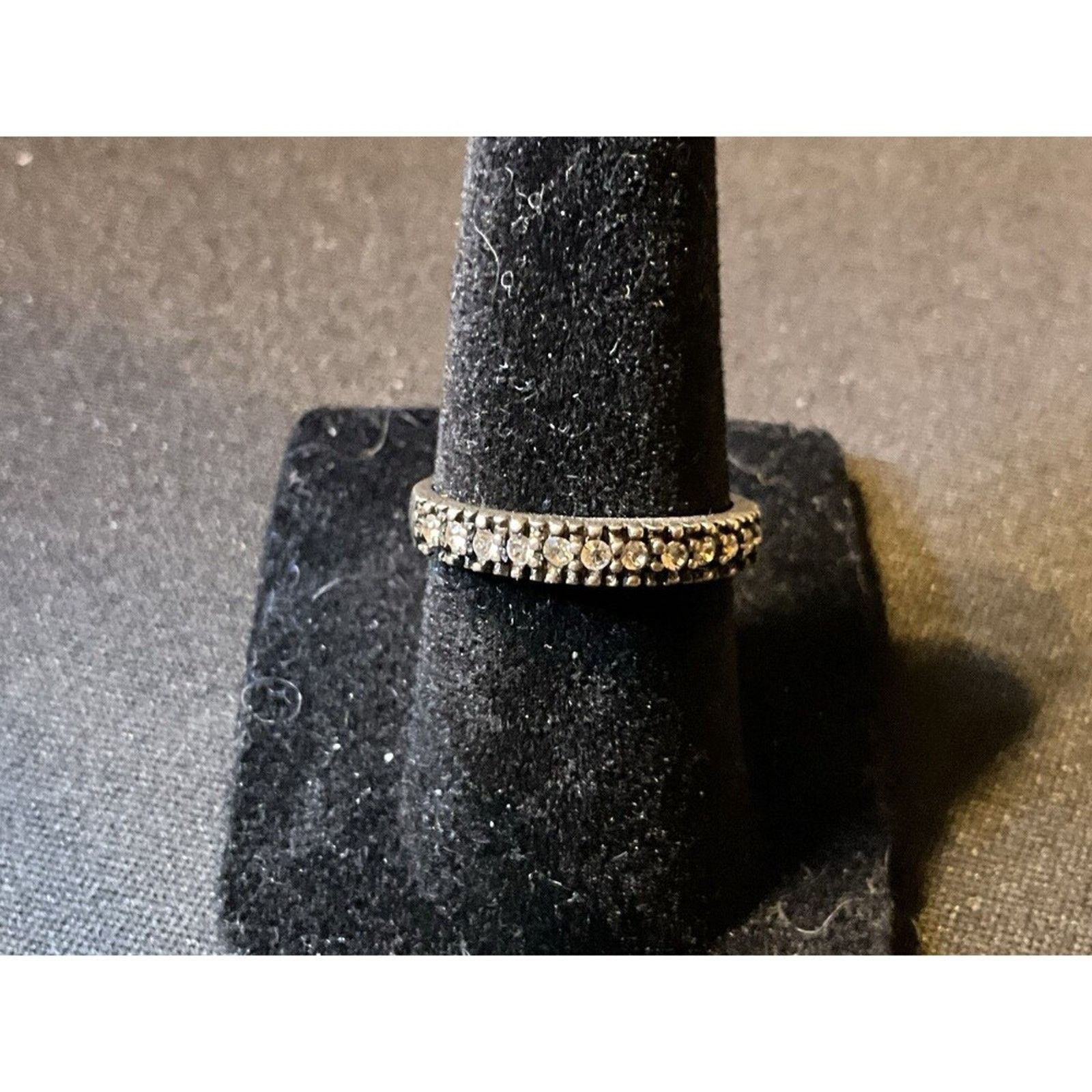Other Vintage 925 Sterling Silver Avon Ring Crystals Size 6 Size ONE SIZE - 1 Thumbnail