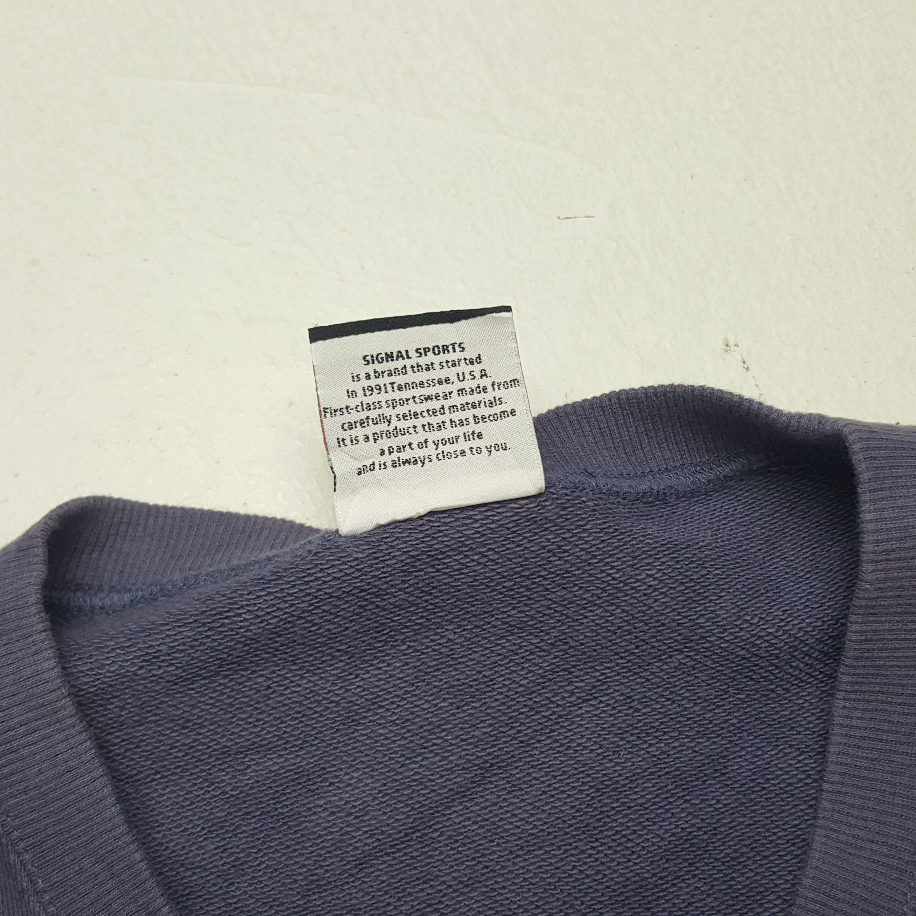 Vintage Vintage Massachusetts Sportswear University Sweatshirts Size US XL / EU 56 / 4 - 5 Thumbnail