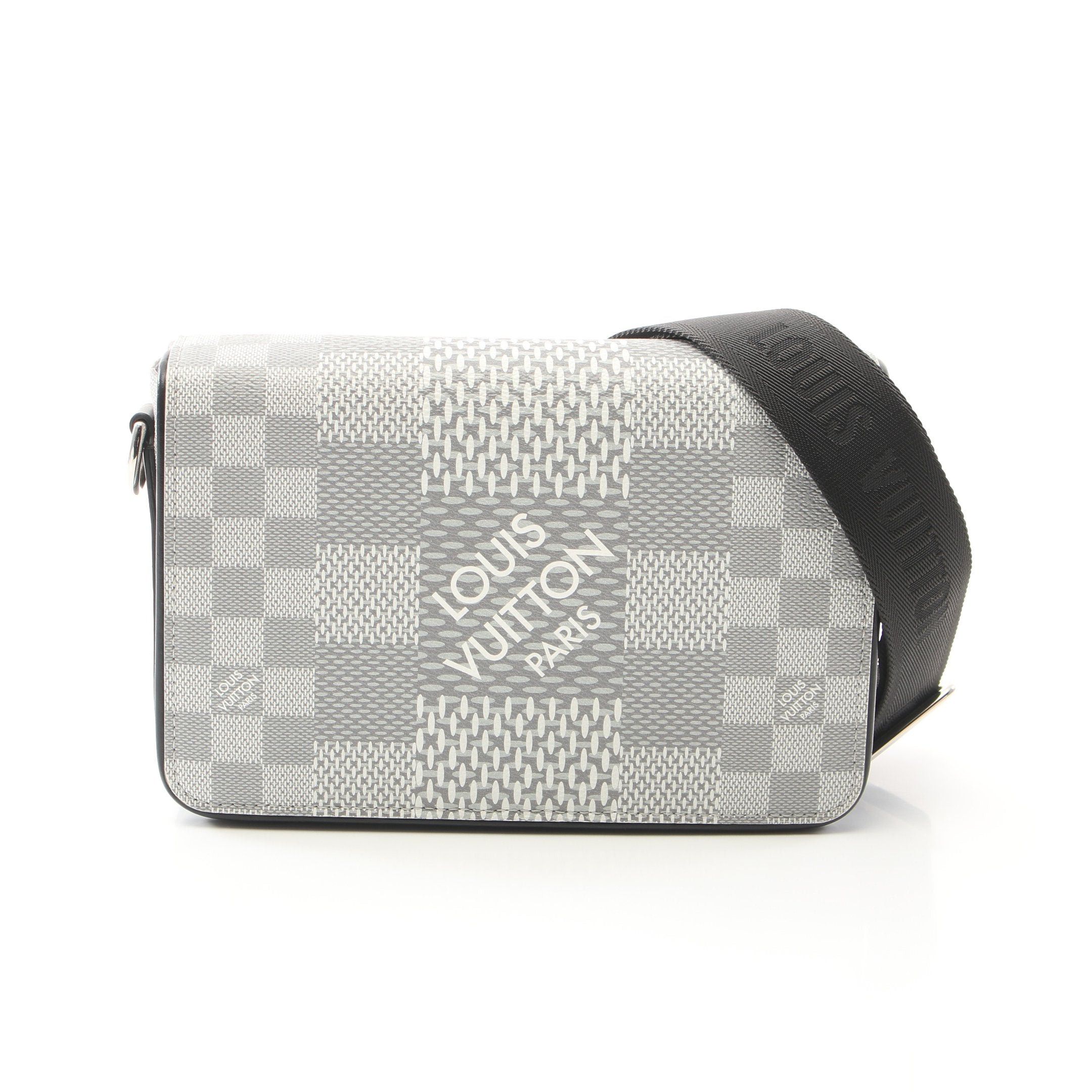 Louis Vuitton Louis Vuitton Studio Messenger Damier Graphite 3D Antarctica Shoulder Bag Leather Gray White Black Size ONE SIZE - 1 Thumbnail