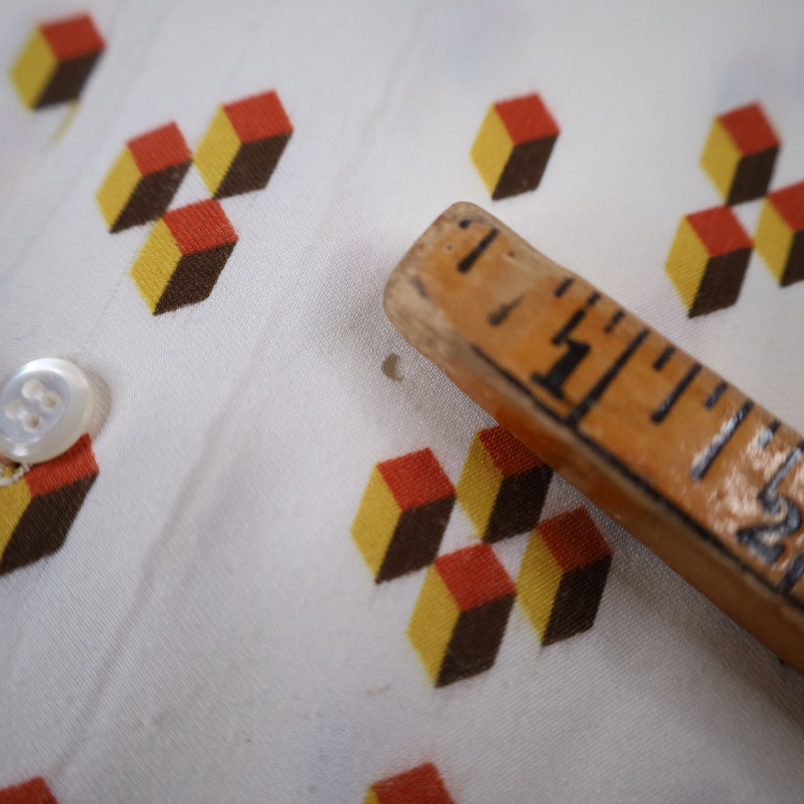 Vintage True VTG Arrow Sportswear Geometric Print Button Up Shirt Size US XL / EU 56 / 4 - 9 Thumbnail