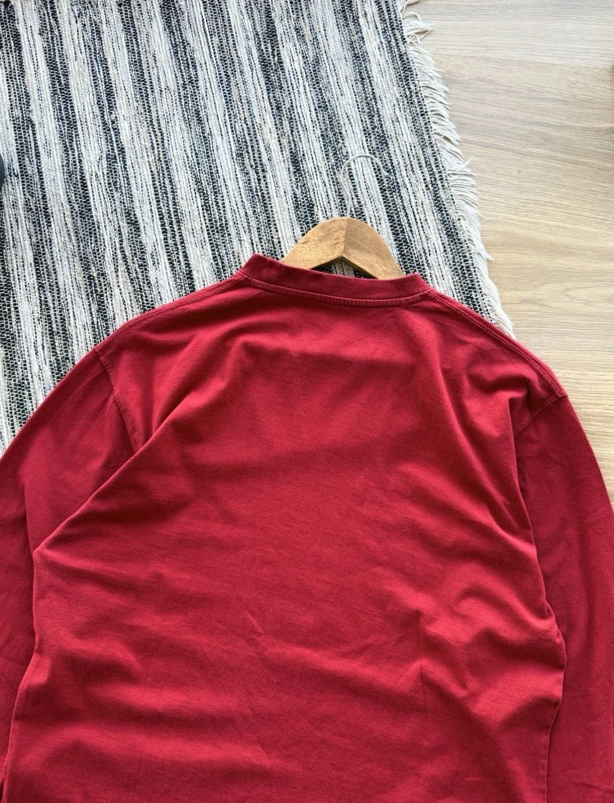 Oakley VINTAGE OAKLEY LONG SLEEVE RED STREET WEAR STYLE Size M Size US M / EU 48-50 / 2 - 8 Thumbnail