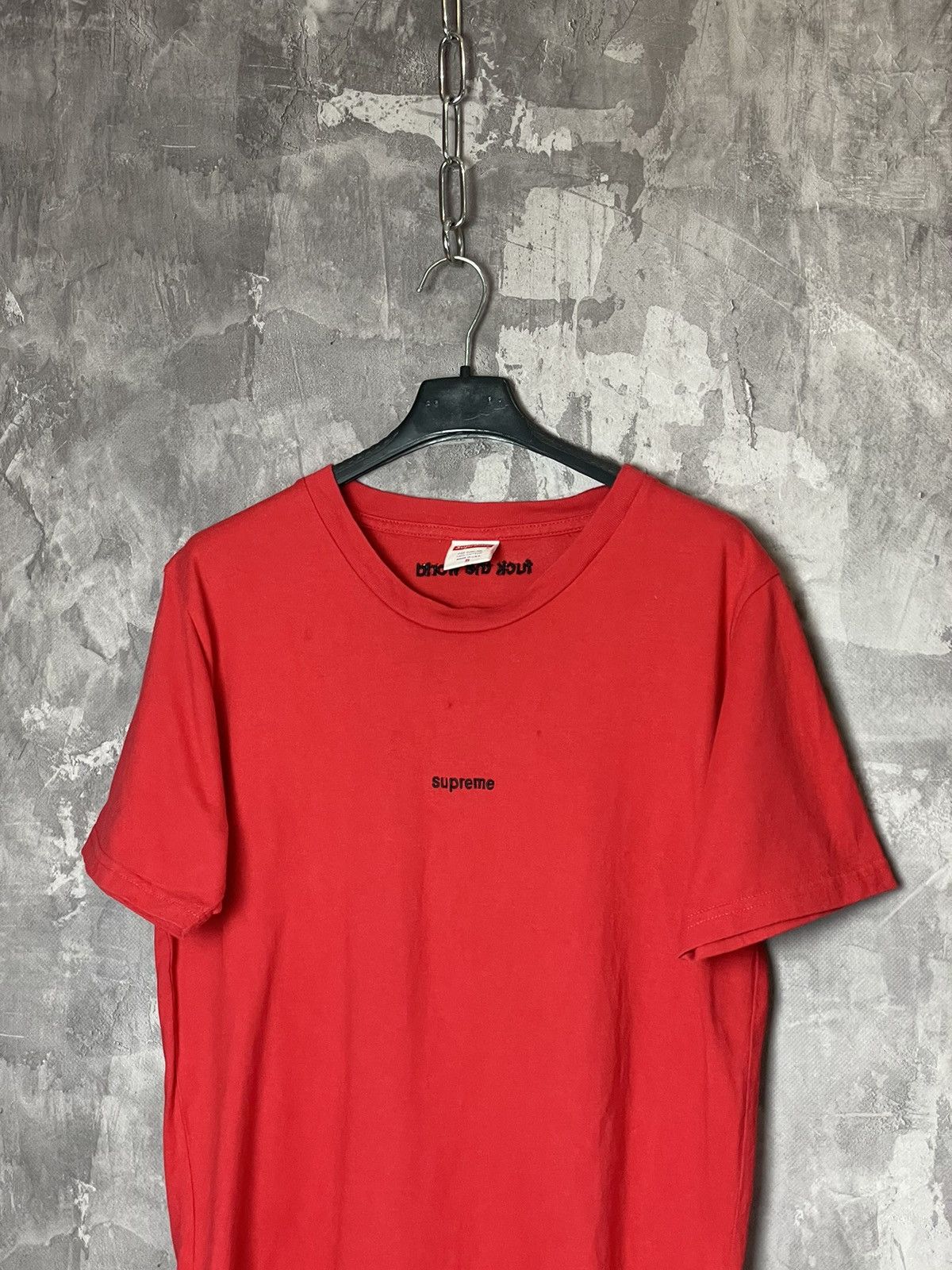 Supreme × Vintage Supreme embroidered logo t shirt rare hype red tee Size US S / EU 44-46 / 1 - 2 Thumbnail