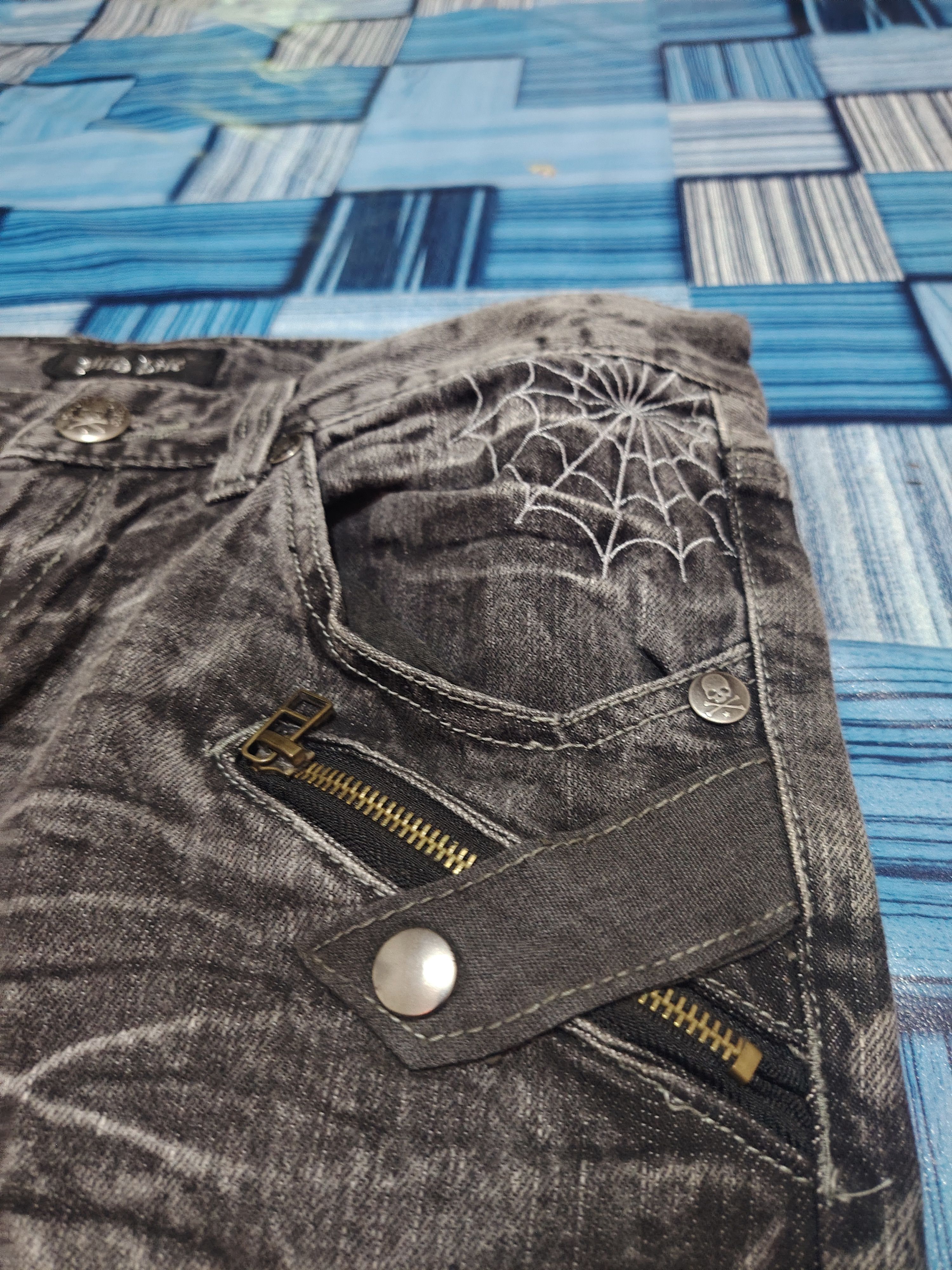 Le Grande Bleu (L.G.B.) Japanese Wild Life Skull Bones Whiskered Flared Jeans Size US 32 / EU 48 - 5 Thumbnail