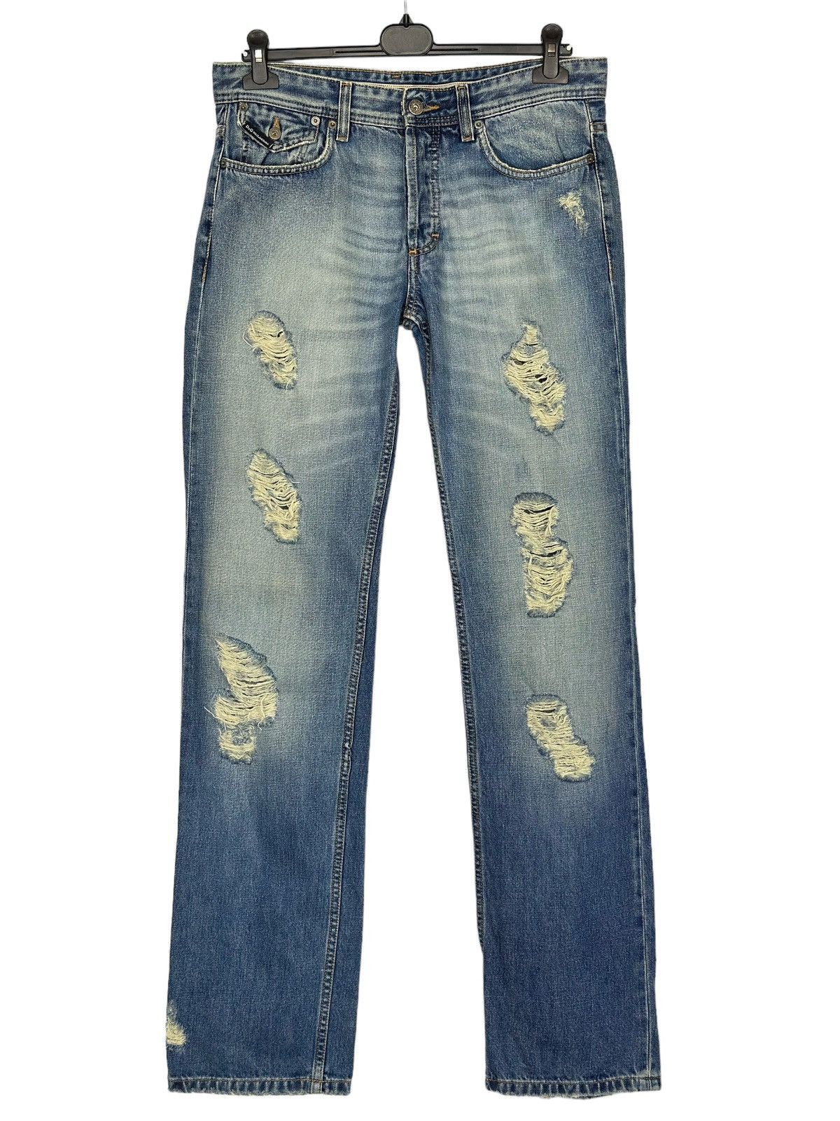 image of Distressed Denim x Dolce Gabbana Vintage Dolce And Gabbana Distressed Men's Blue Jeans (Size 33)