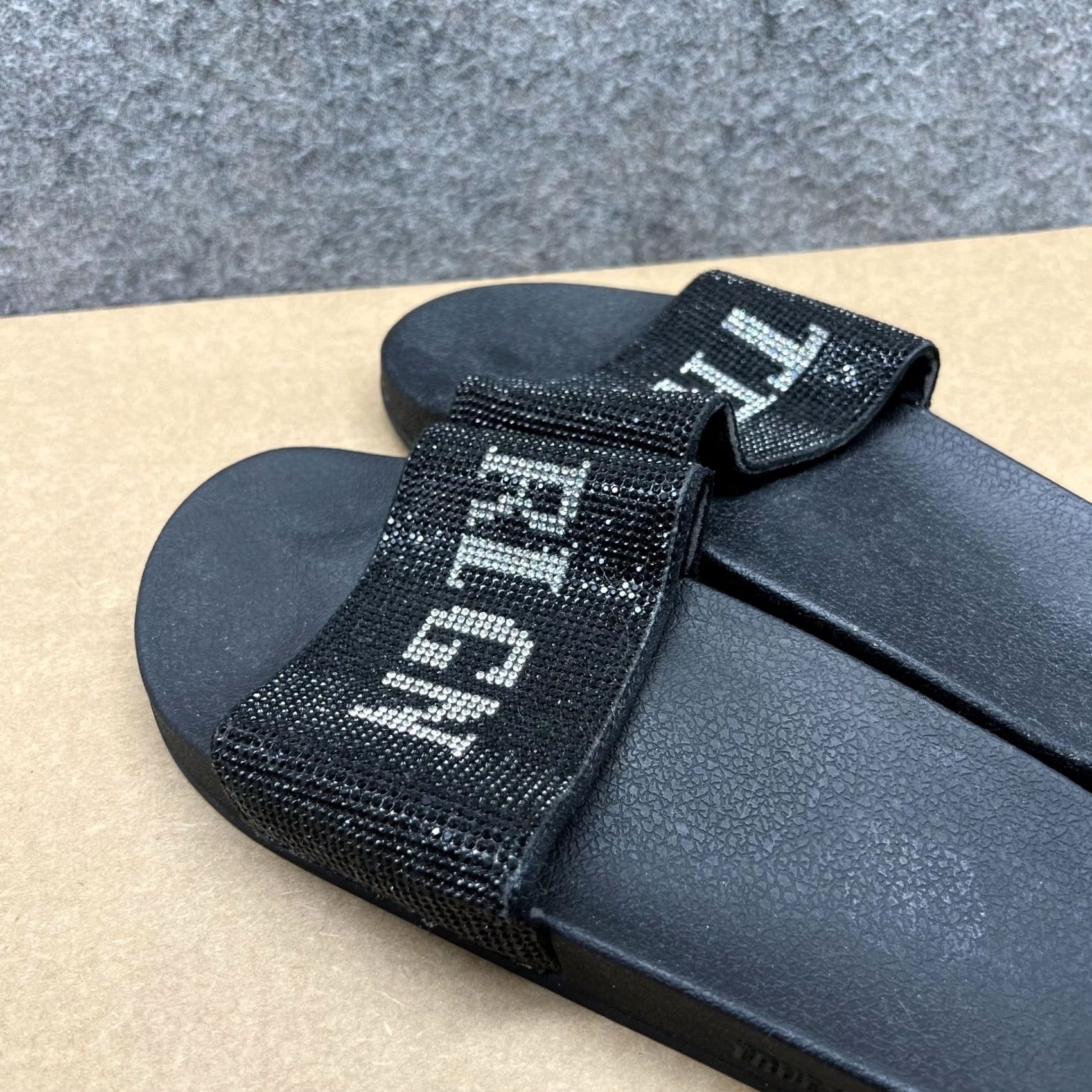 True Religion True Religion Meyer Sandals Women 7 Slide Black Rhinestone Casual Flat Size US 7 / IT 37 - 7 Thumbnail
