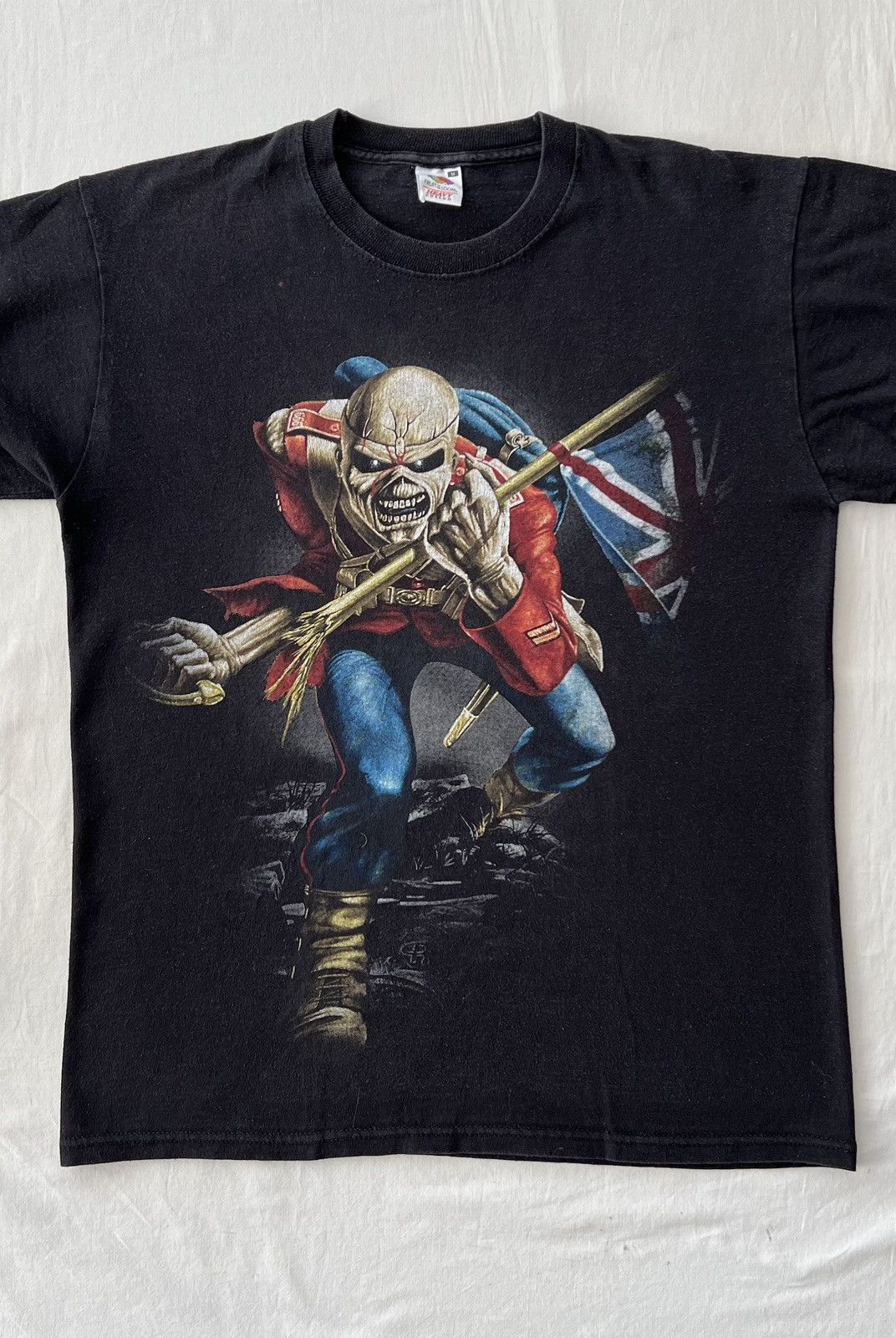 Band Tees Vintage 2010 Iron Maiden The Final Frontier Black T-shirt Size US M / EU 48-50 / 2 - 4 Thumbnail