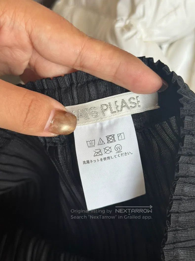 Issey Miyake Issey Miyake Black Classic Puff Ruffled Pants Size 25" / US 0 / IT 36 - 4 Thumbnail