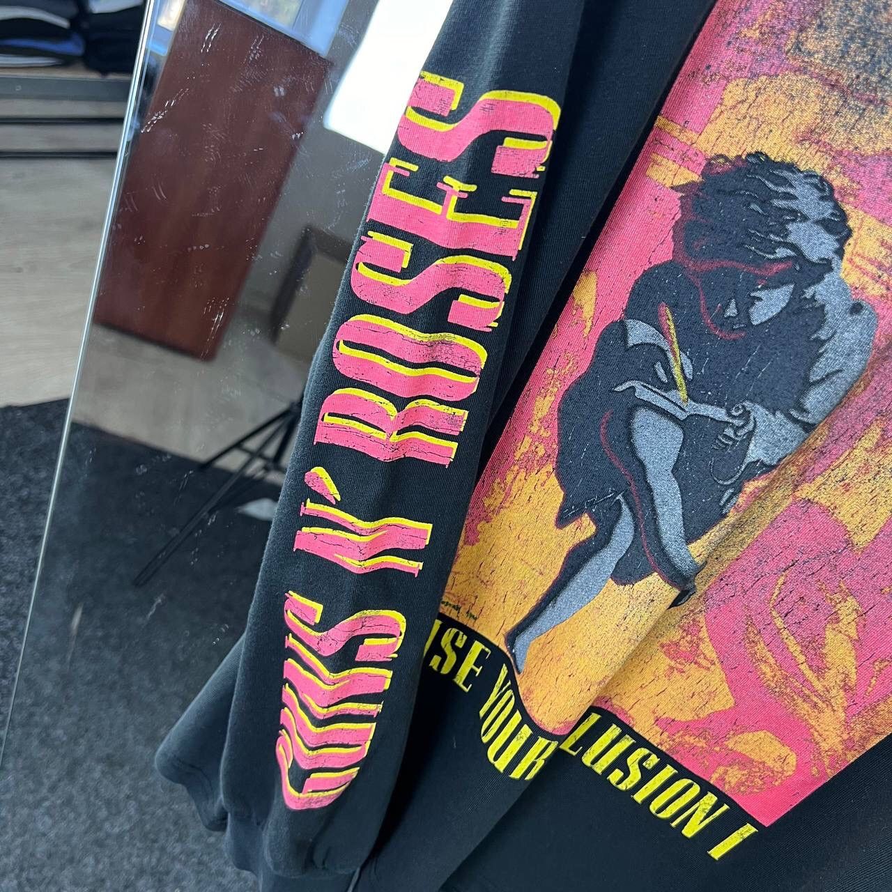 Band Tees Guns N Roses Use Yourn illusion Tour 1991 Rock Band Big Logo Size US XL / EU 56 / 4 - 6 Thumbnail