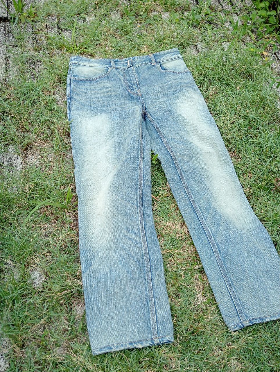 Givenchy Givenchy Distressed Look Jeans Size 25" / US 0 / IT 36 - 3 Thumbnail