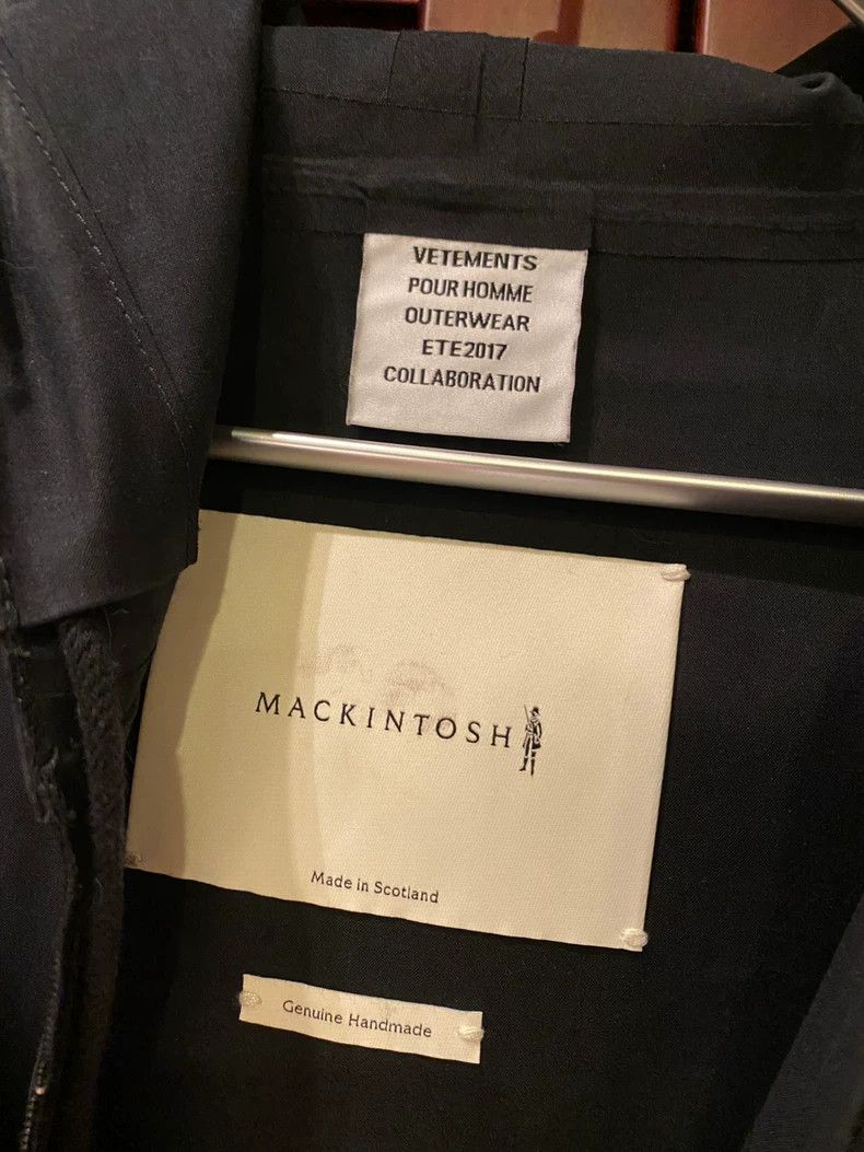 Vetements Vetements Mackintosh Collab Men's Long Black Trench Coat Size US XS / EU 42 / 0 - 4 Thumbnail