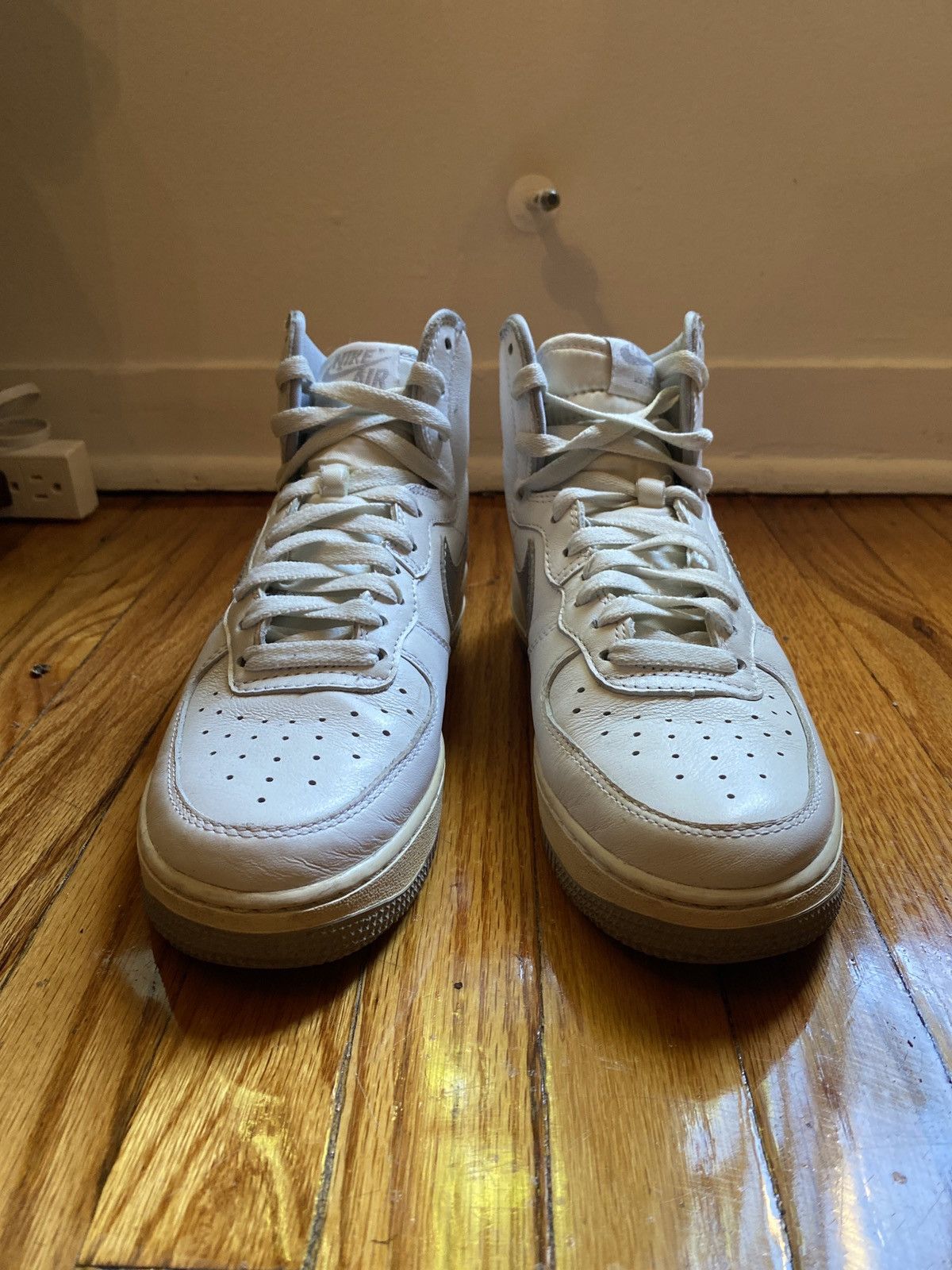 Nike Nike Air Force 1 Hi Retro QS Size US 6.5 / EU 39-40 - 3 Thumbnail