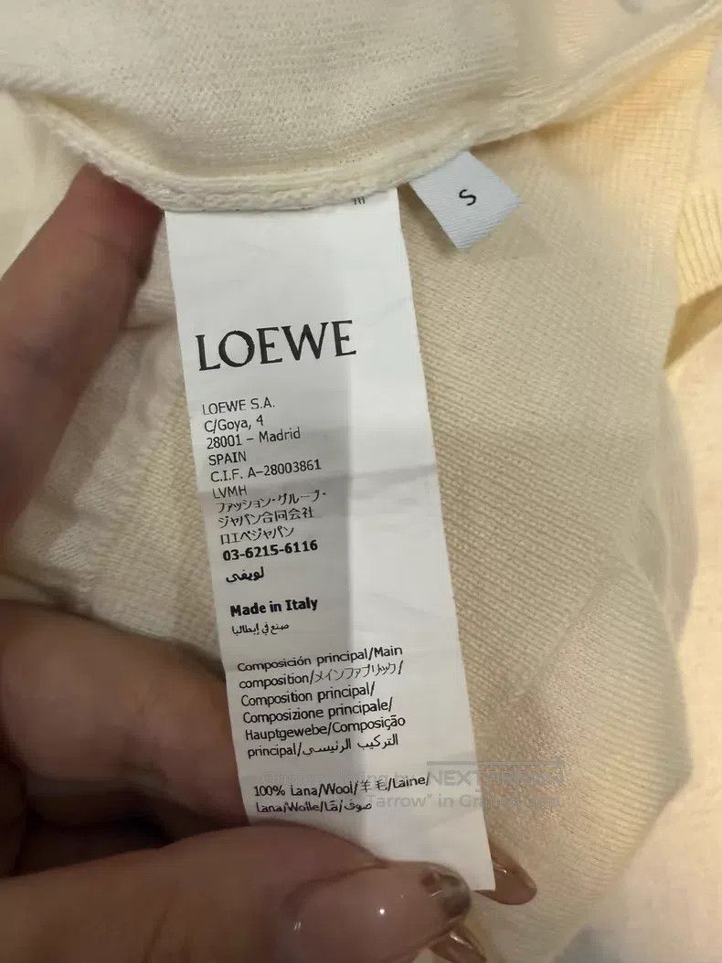 Loewe Loewe White Solid Round Neck Knit Sweater Size S / US 4 / IT 40 - 4 Thumbnail