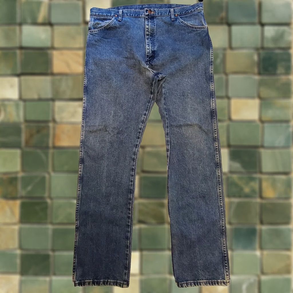 Wrangler VINTAGE Wrangler Jeans Mens 40x34 Western Cowboy Boot Cut 90s Blue Denim Size US 40 / EU 56 - 1 Thumbnail