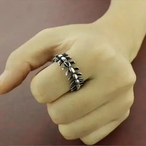 Japanese Brand Long Spine Bone Ring Size ONE SIZE - 1 Thumbnail