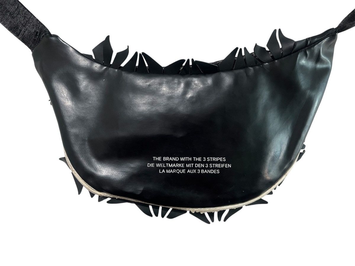 mercibeaucoup Adidas x Mercibeaucoup "Shark" Spiky Waist Bag Eri Utsugi Size ONE SIZE - 2 Thumbnail