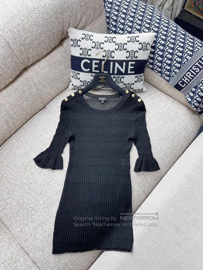 Chanel Chanel Black thin gold coin button wool knitted short slee Size XS / US 0-2 / IT 36-38 - 1 Thumbnail