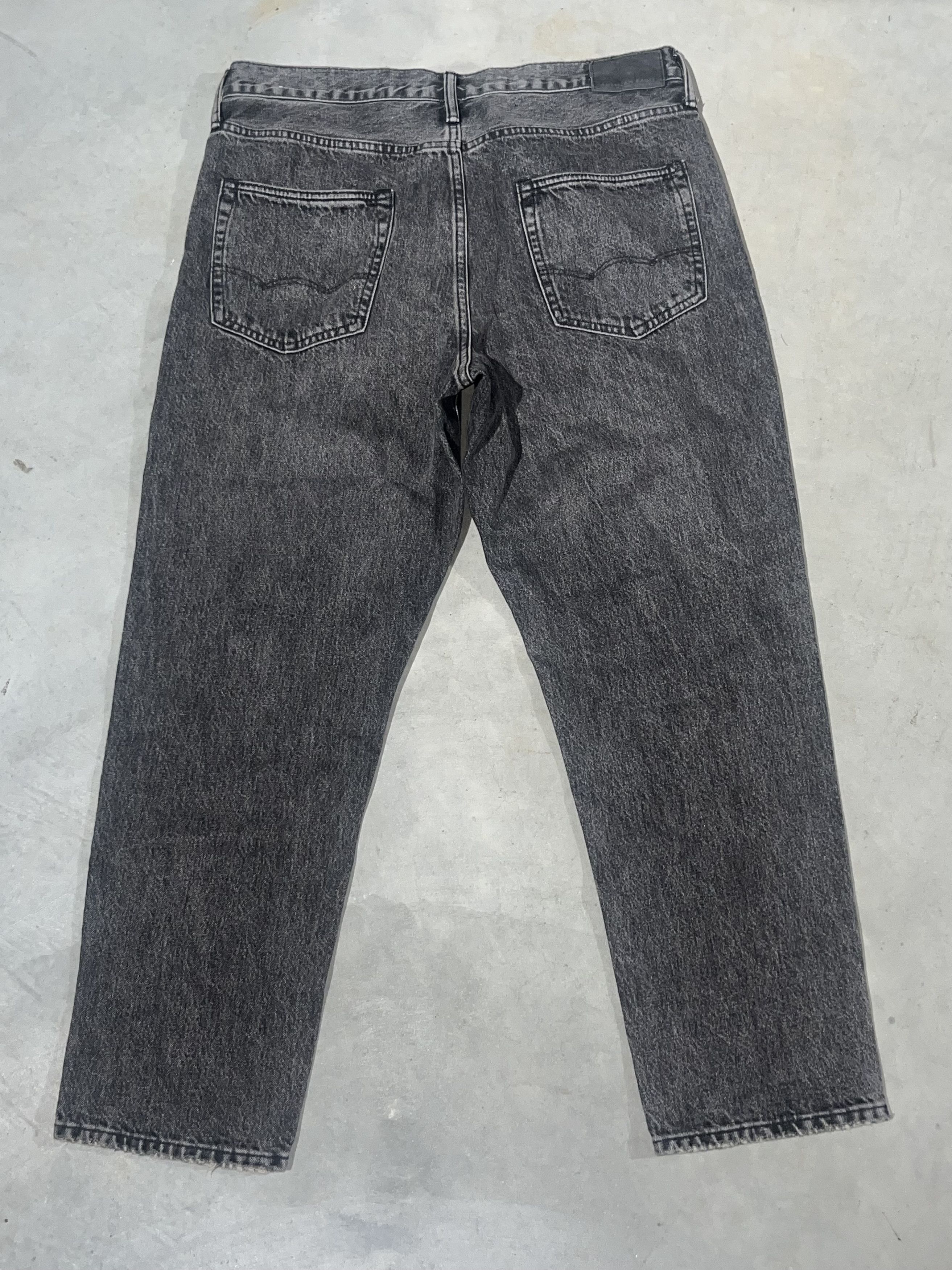 American Eagle Outfitters American Eagle Mens 90's Style Jeans. Size US 33 - 2 Thumbnail