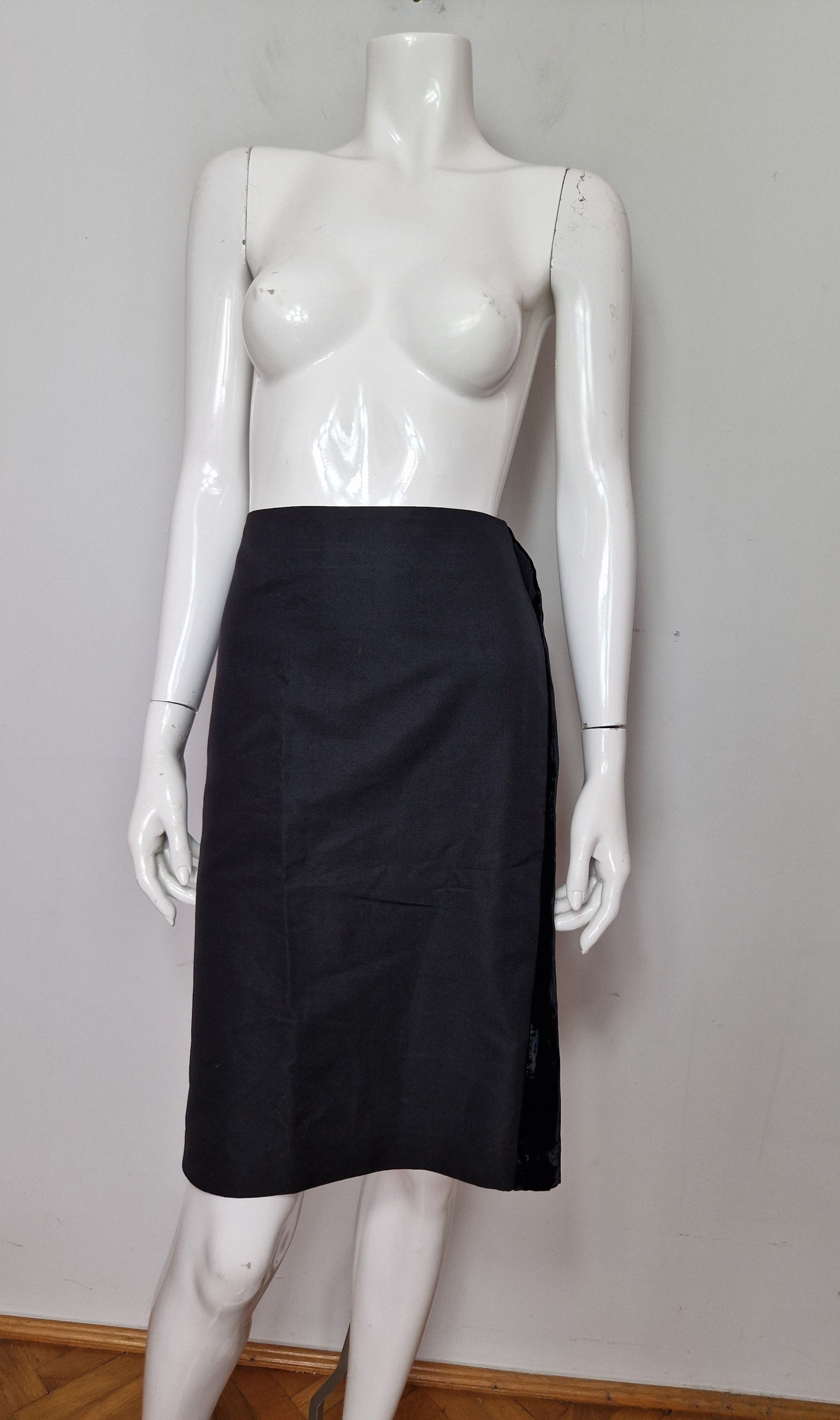 Gucci Gucci skirt Size 30" / US 8 / IT 44 - 1 Thumbnail