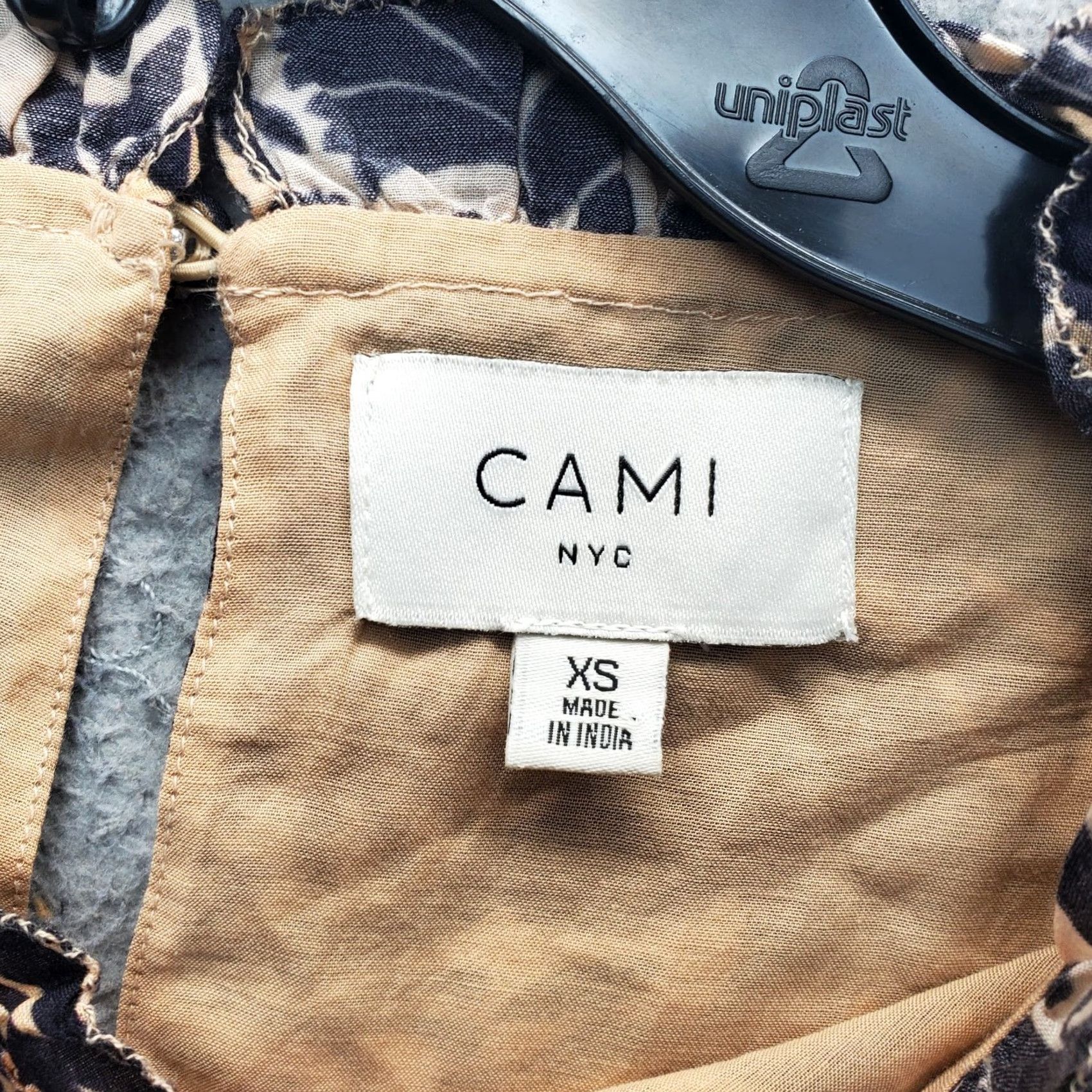 CAMI NYC CAMI NYC Georgine Top Womens XS Multi In Wild Horses Print Lined Ruffle Neck Shirt Womens Size XS Multicolor Animal Print 90s Theme Size XS / US 0-2 / IT 36-38 - 5 Thumbnail