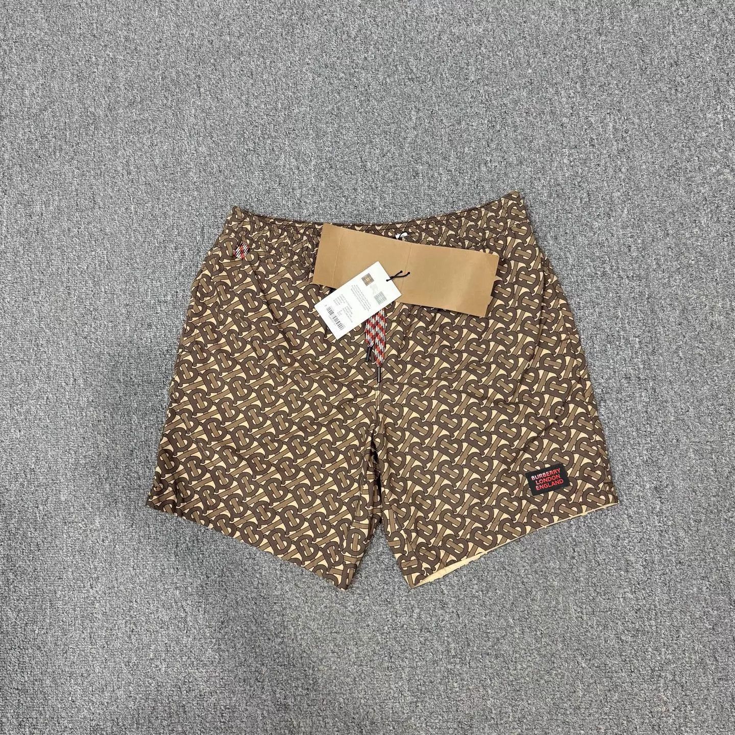 Burberry Burberry TB Allover Logo Nylon Shorts S Size 26" / US 2 / IT 38 - 1 Thumbnail