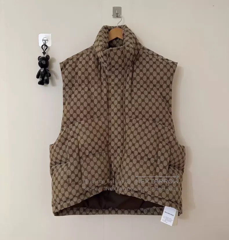 Balenciaga Balenciaga Brown Full Print Down Vest Size XXS / US 00 / IT 34 - 1 Thumbnail