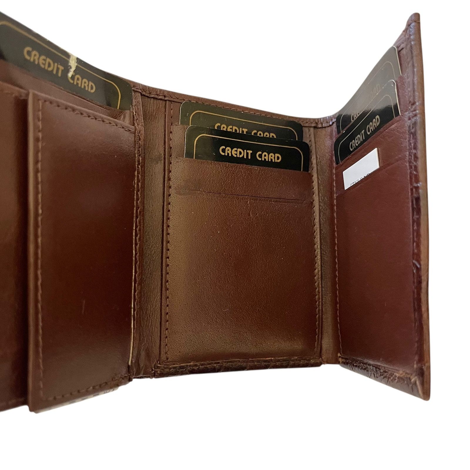 Vintage NWT Vintage Croc-Embossed Brown Leather Tri-Fold Wallet Size ONE SIZE - 3 Thumbnail