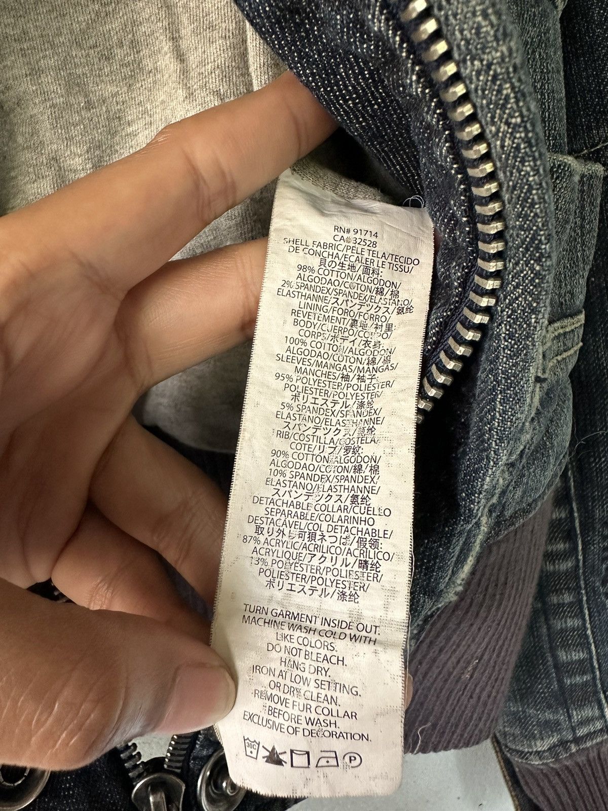 Armani Exchange 2000s VTG DISTRESSED ARMANI ZIP BUTTON STUDDED DENIM JACKET Size US XS / EU 42 / 0 - 16 Thumbnail
