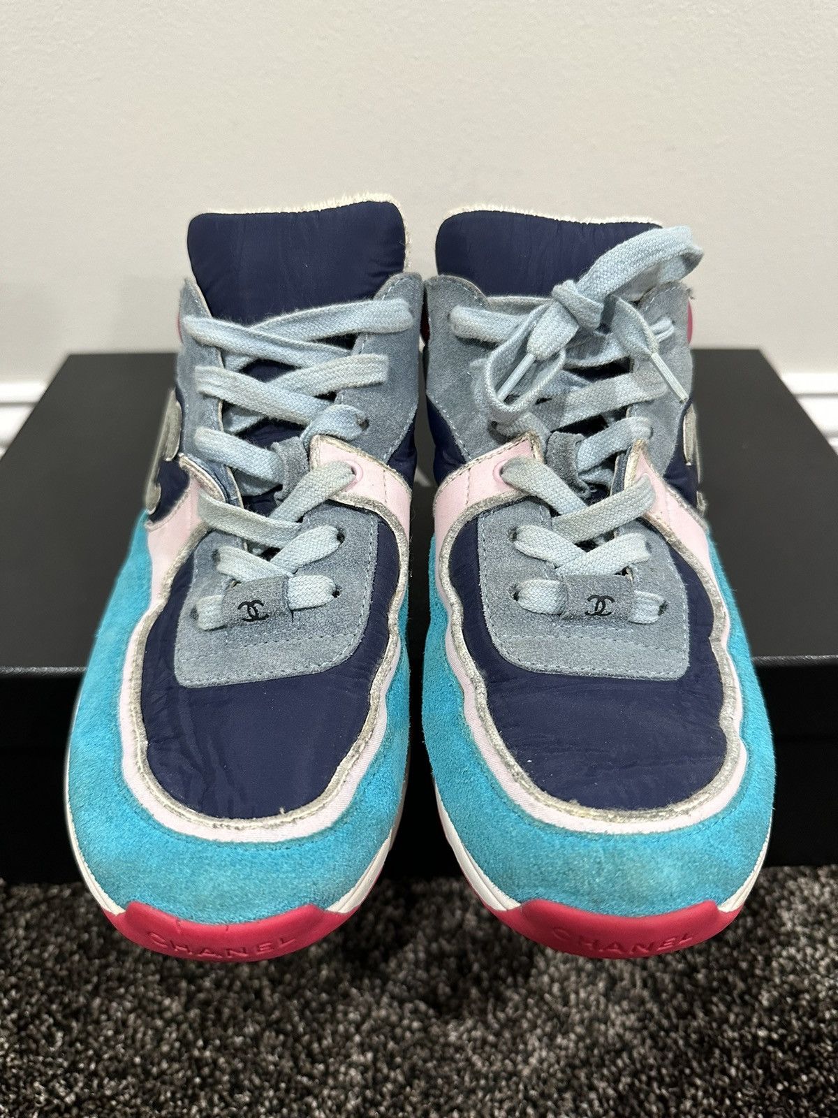 Chanel Chanel CC Logo Multicolor Suede Trainer Sneakers Size US 9.5 / IT 39.5 - 8 Thumbnail