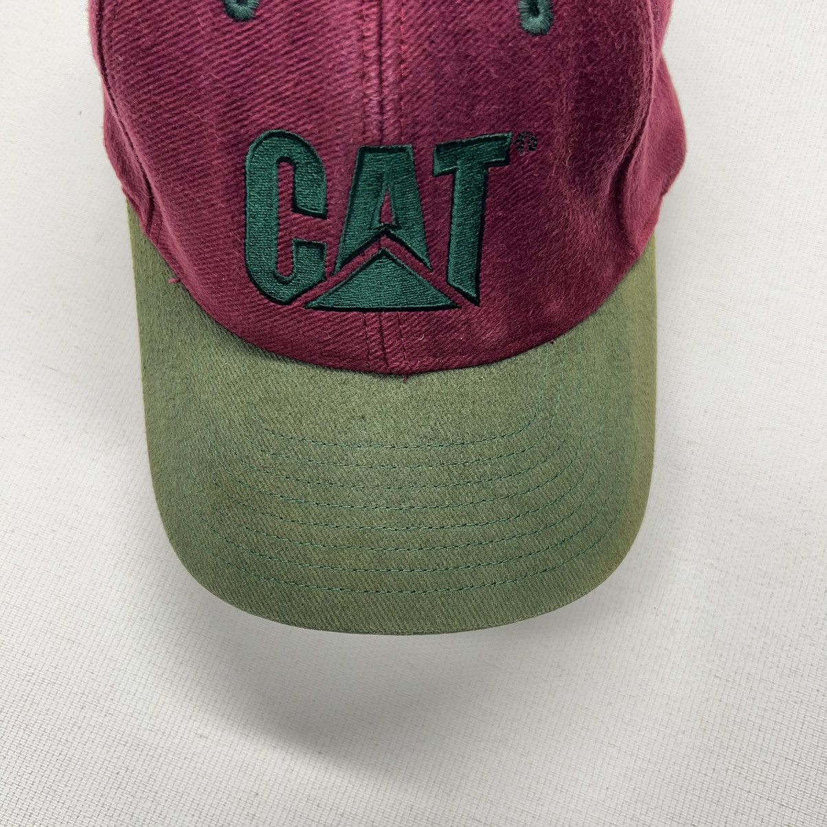 Caterpillar × Vintage Cat Caterpillar Hat Cap Red Green Snap Back Embroidered Size ONE SIZE - 4 Thumbnail